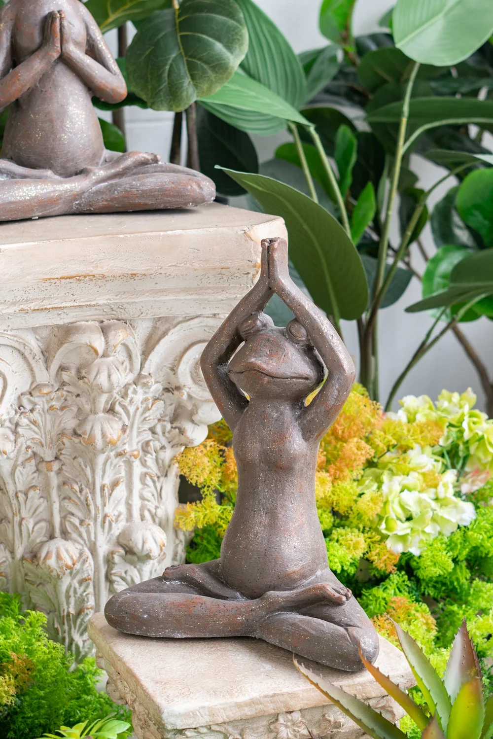 11.5x6.5x15 Brown Magnesium Yoga Frog Figurine in Namaste Pose with Gold Accents - Image 2
