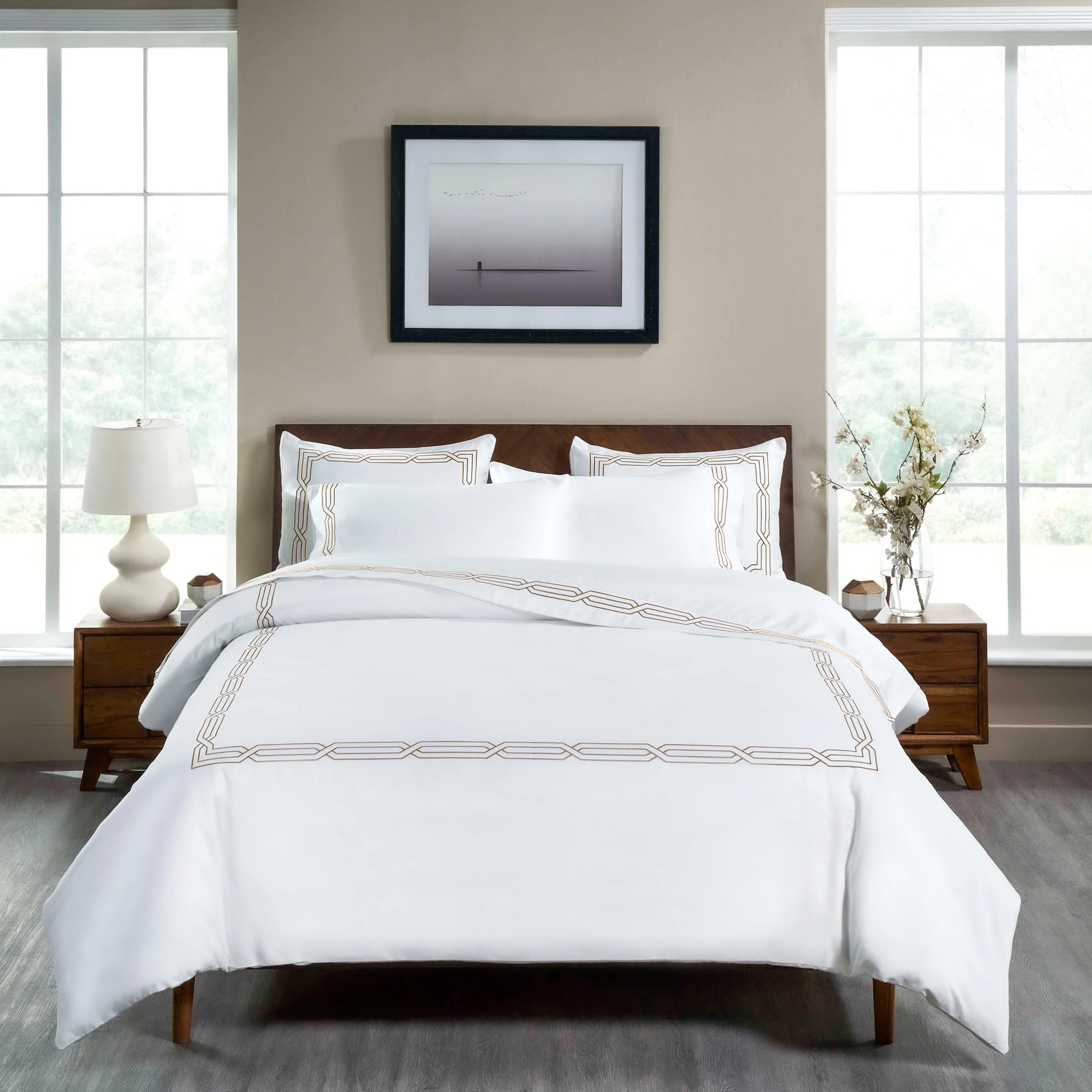 1200 Thread Count Egyptian Cotton Embroidered Scroll Duvet Cover Set - Image 4
