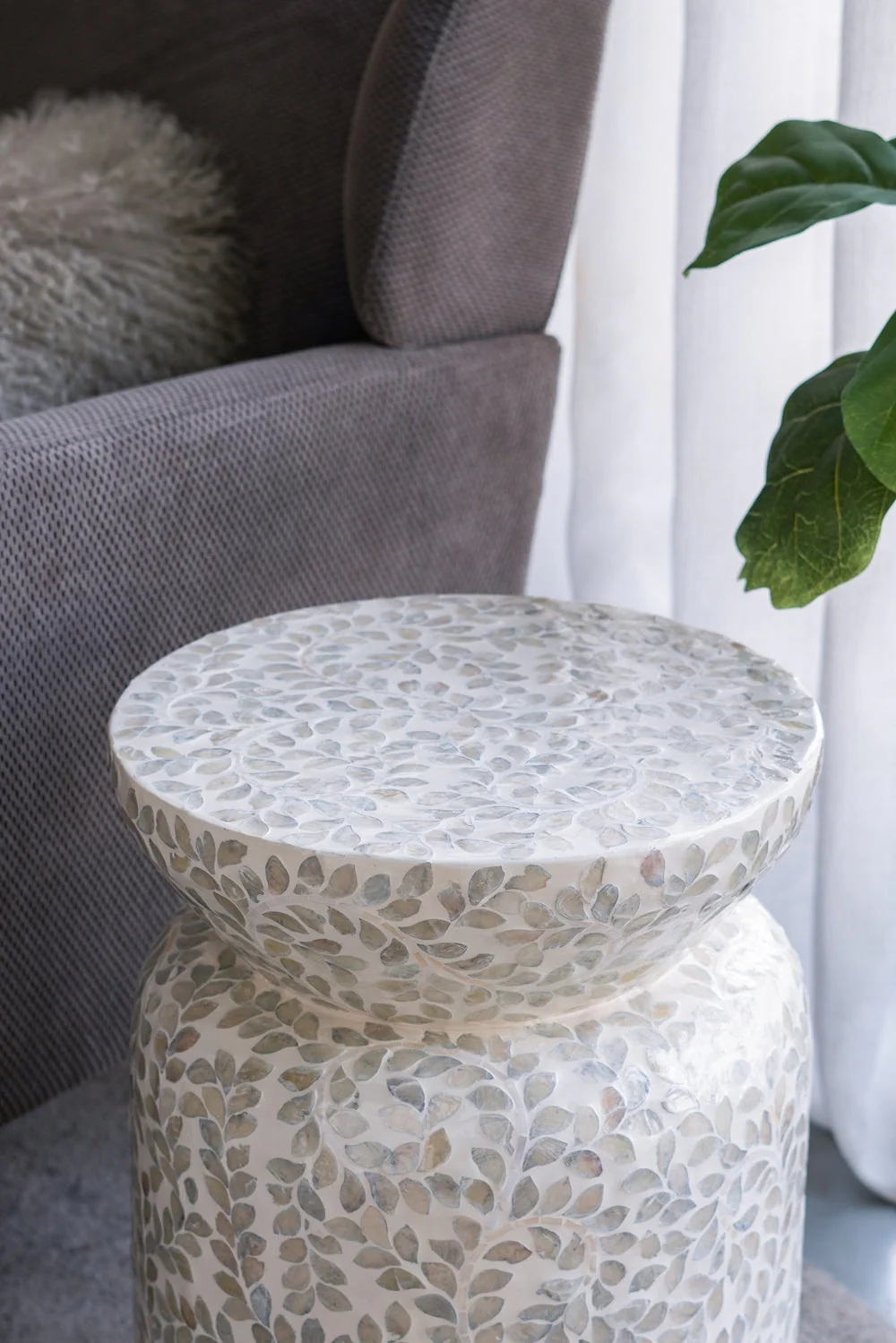 14x14x20 Round Bamboo Accent Table with White Capiz Shell Design - Image 5
