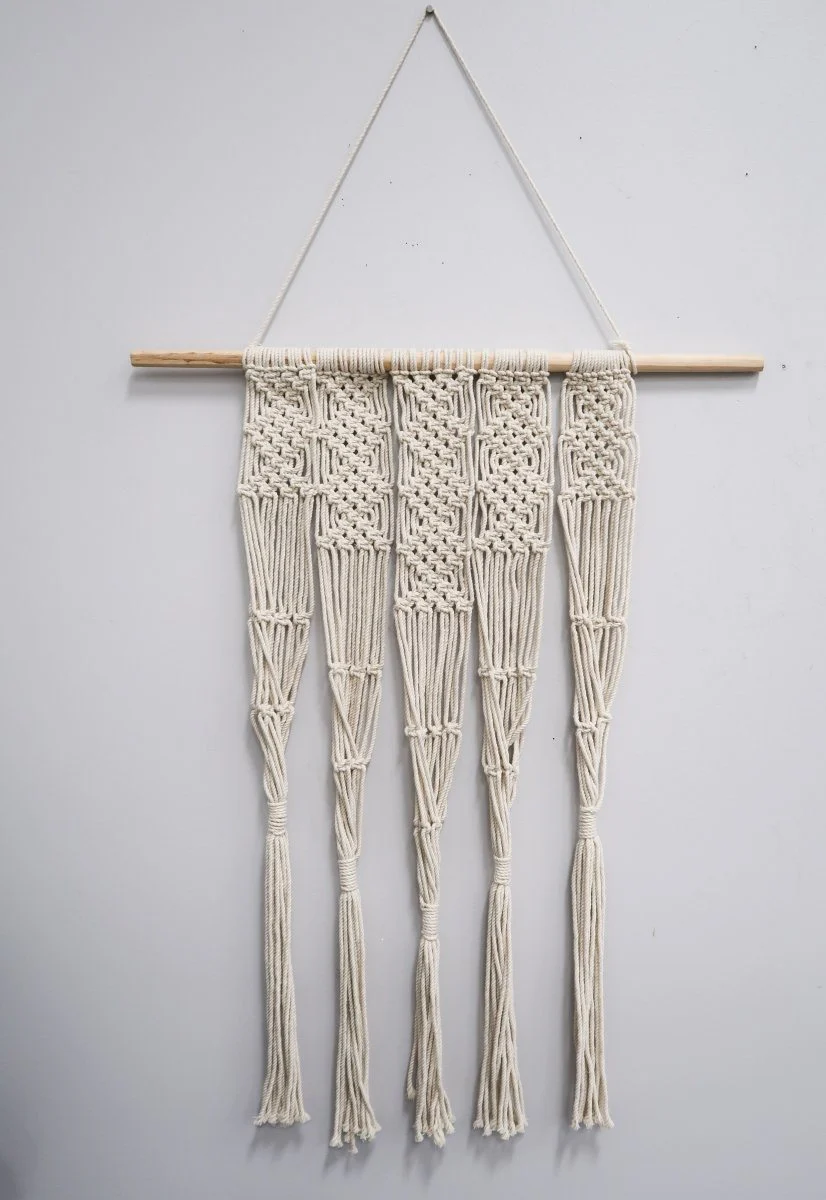 2.5’ x 2’ Hand Woven Macrame Wall Hanging Decor - Image 4