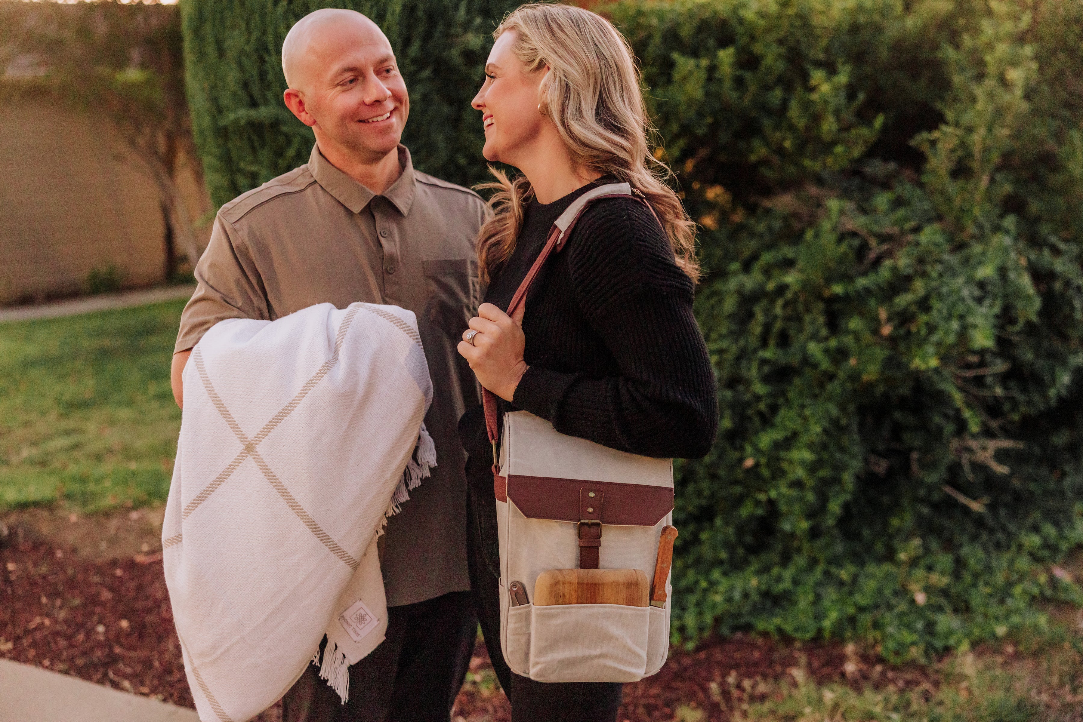 2 Bottle Insulated Wine & Cheese Cooler Tote - Image 9
