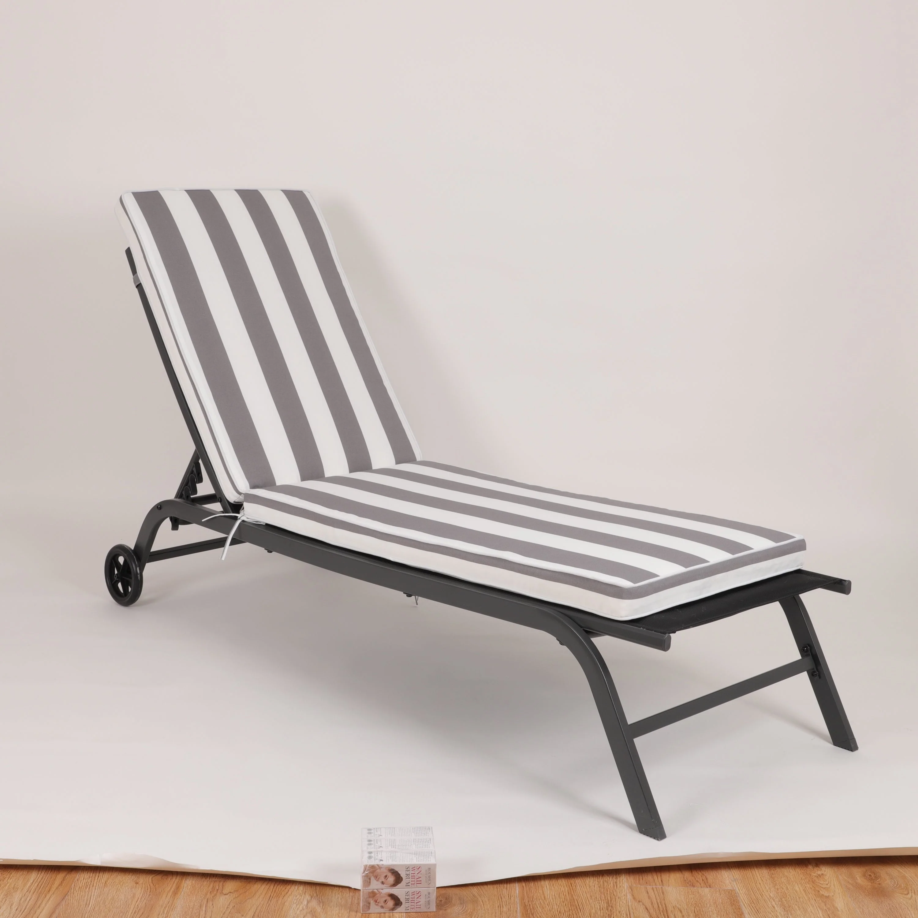 2-Piece Outdoor Chaise Lounge Cushion Set, Grey/White - Image 6