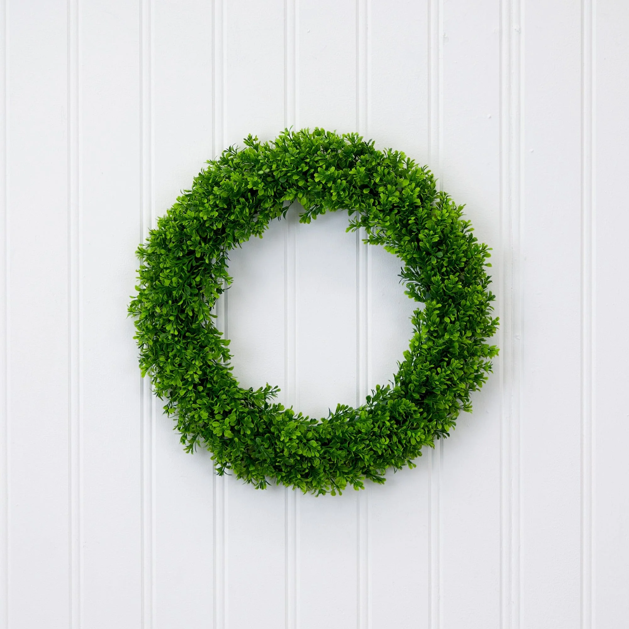 20” Artificial Boxwood Wreath - Image 2