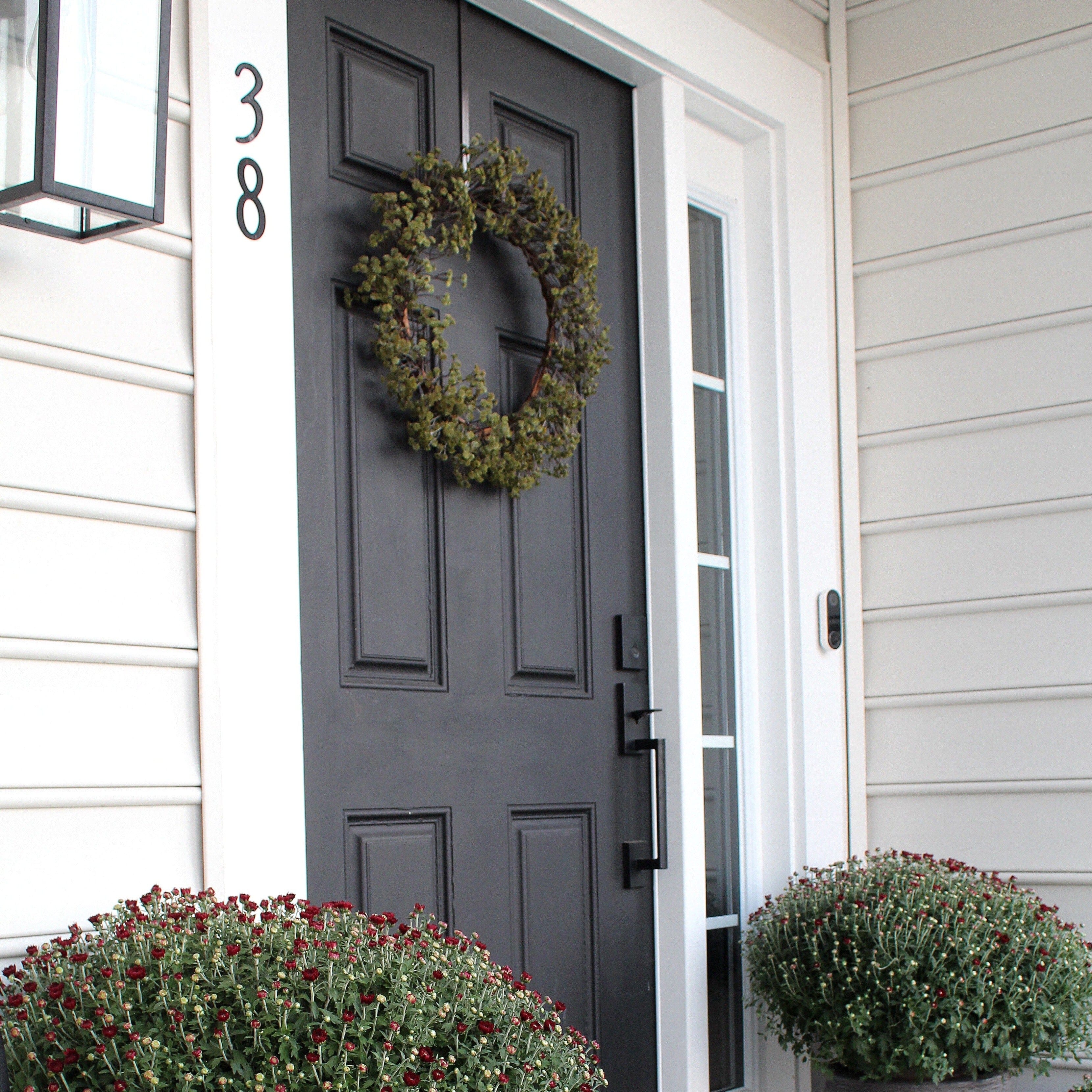 20” Autumn Gypsophila Artificial Wreath - Image 3