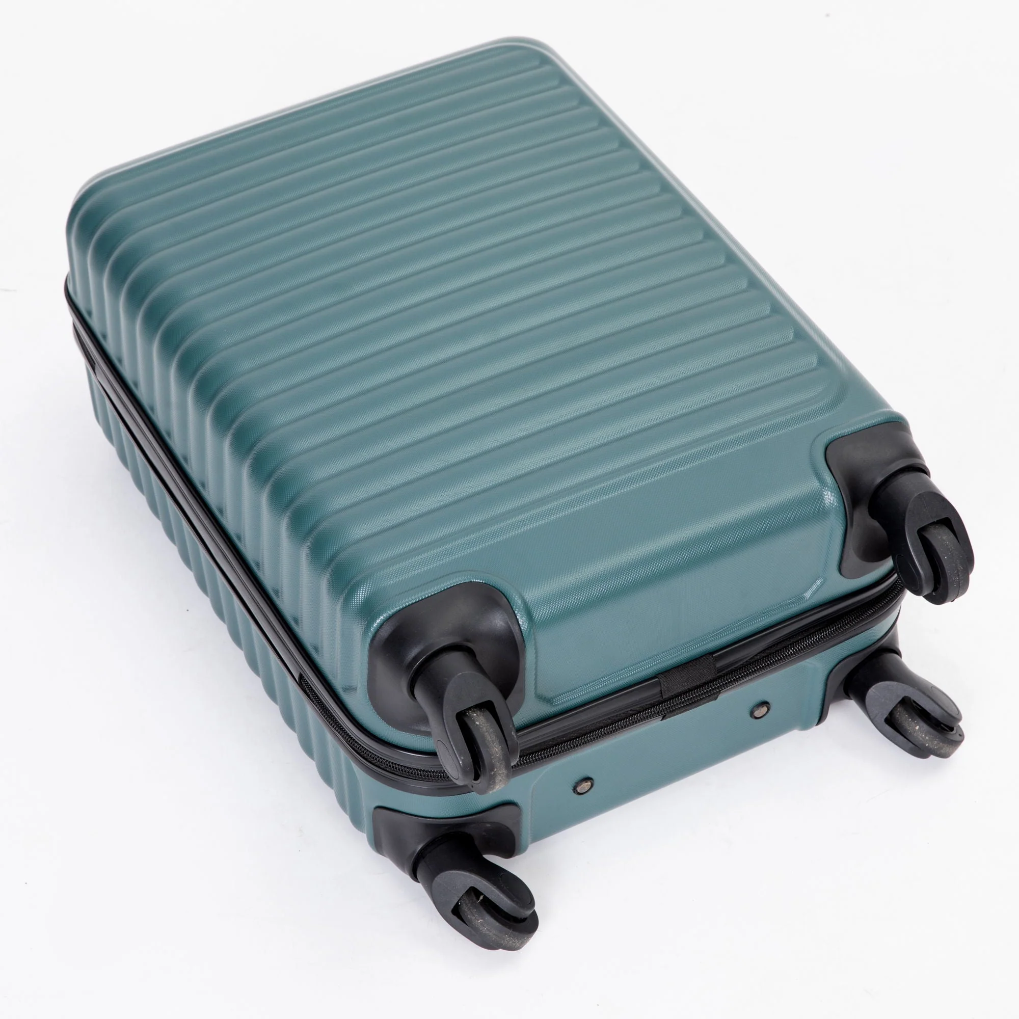 20" Carry On Lightweight Hardside Luggage with Spinner Wheels - Image 10