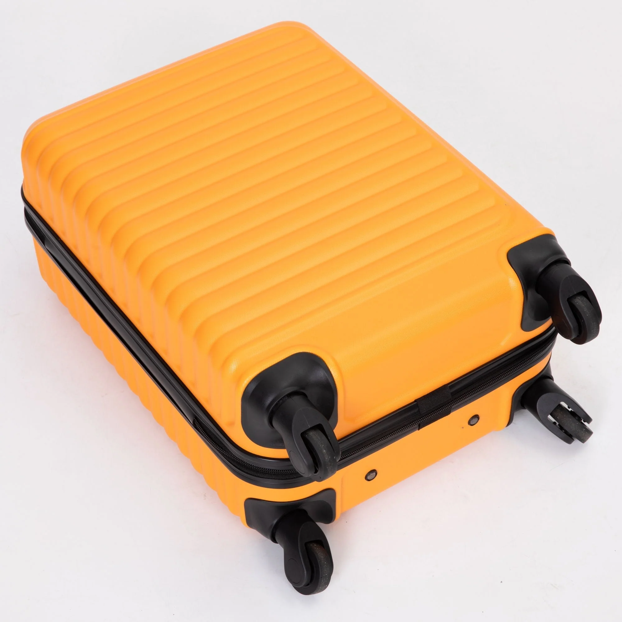 20" Carry On Lightweight Hardside Luggage with Spinner Wheels - Image 59