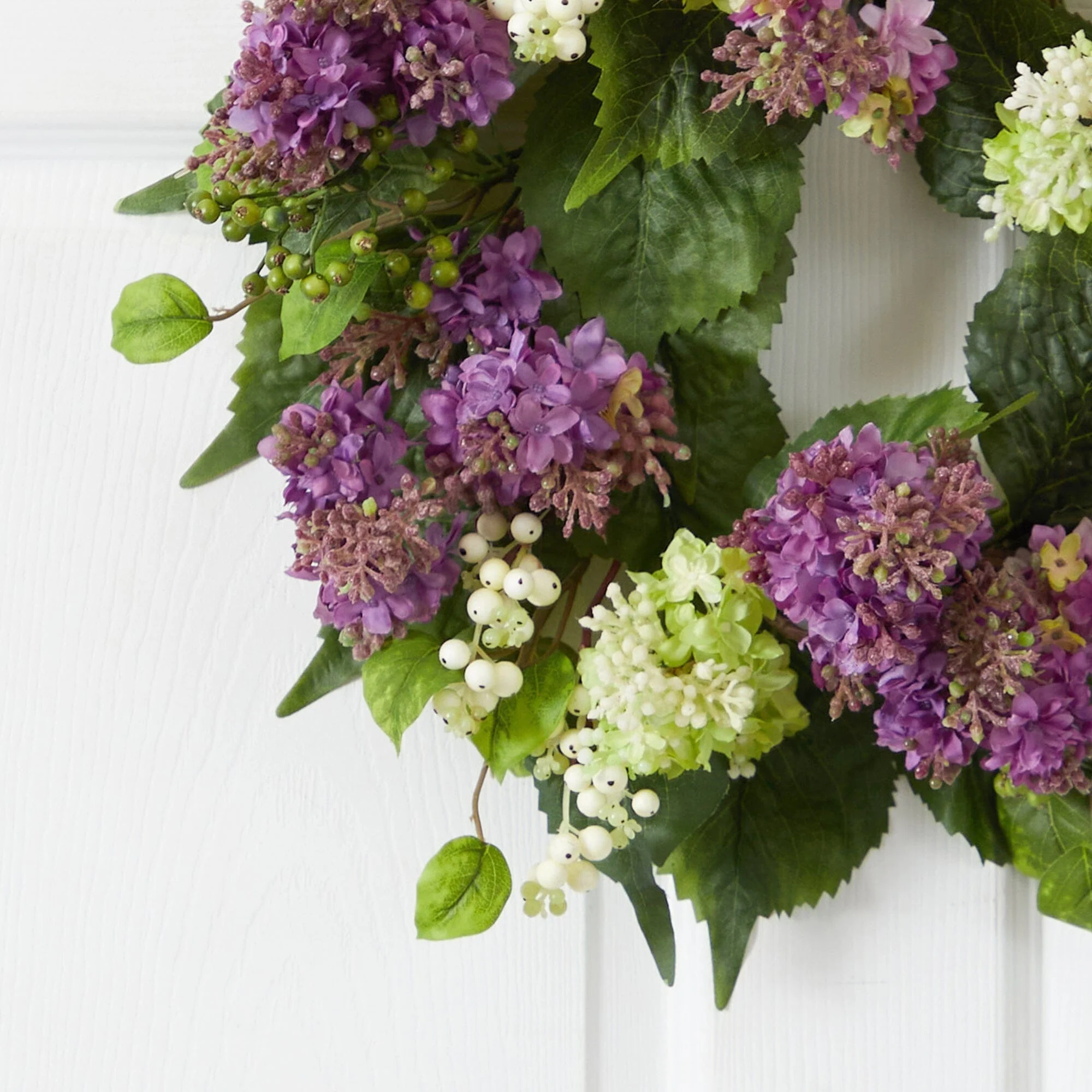 20" Hanel Lilac Wreath - Image 2