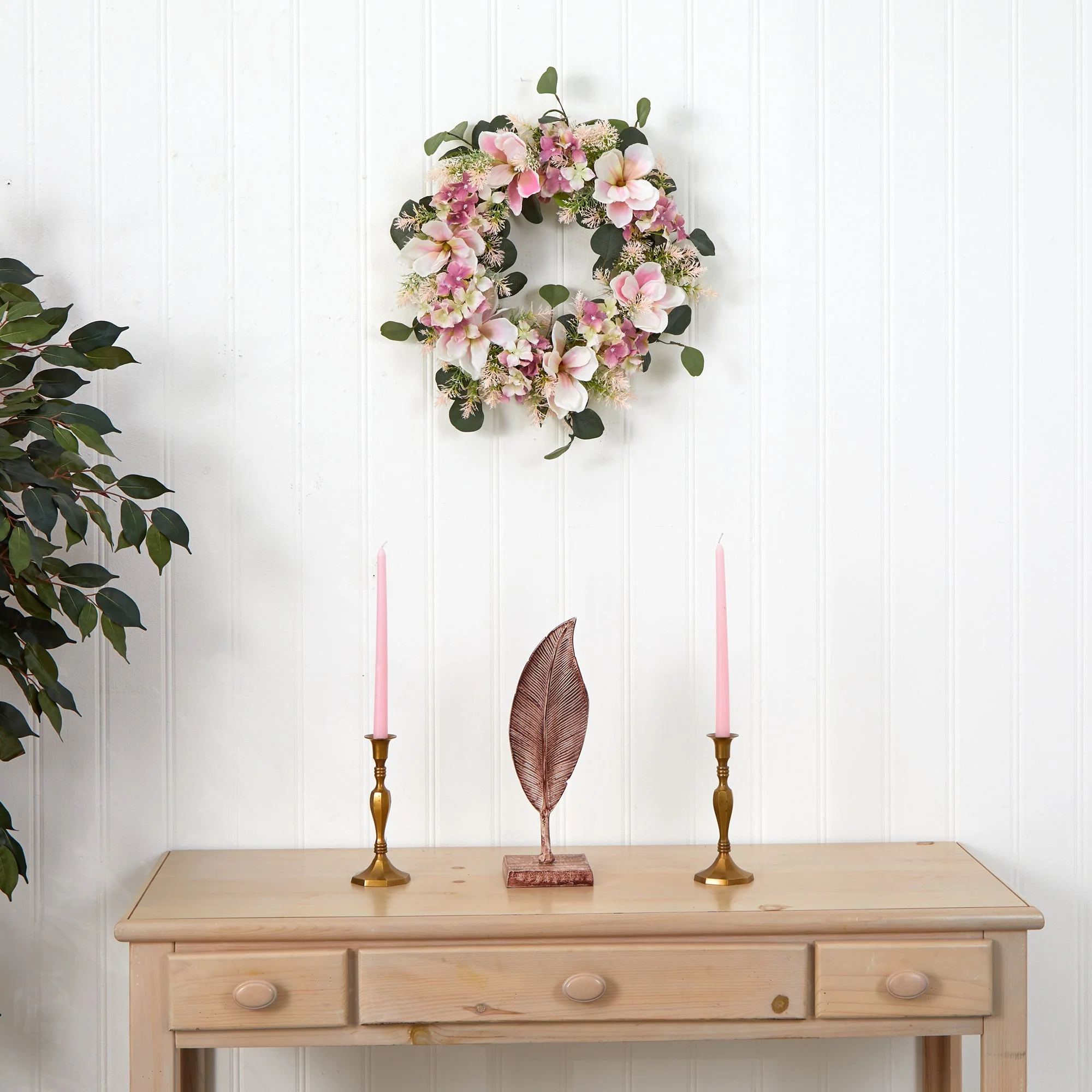 20” Hydrangea and Magnolia Artificial Wreath - Image 5