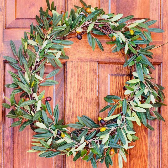 20" Olive Wreath - Image 3