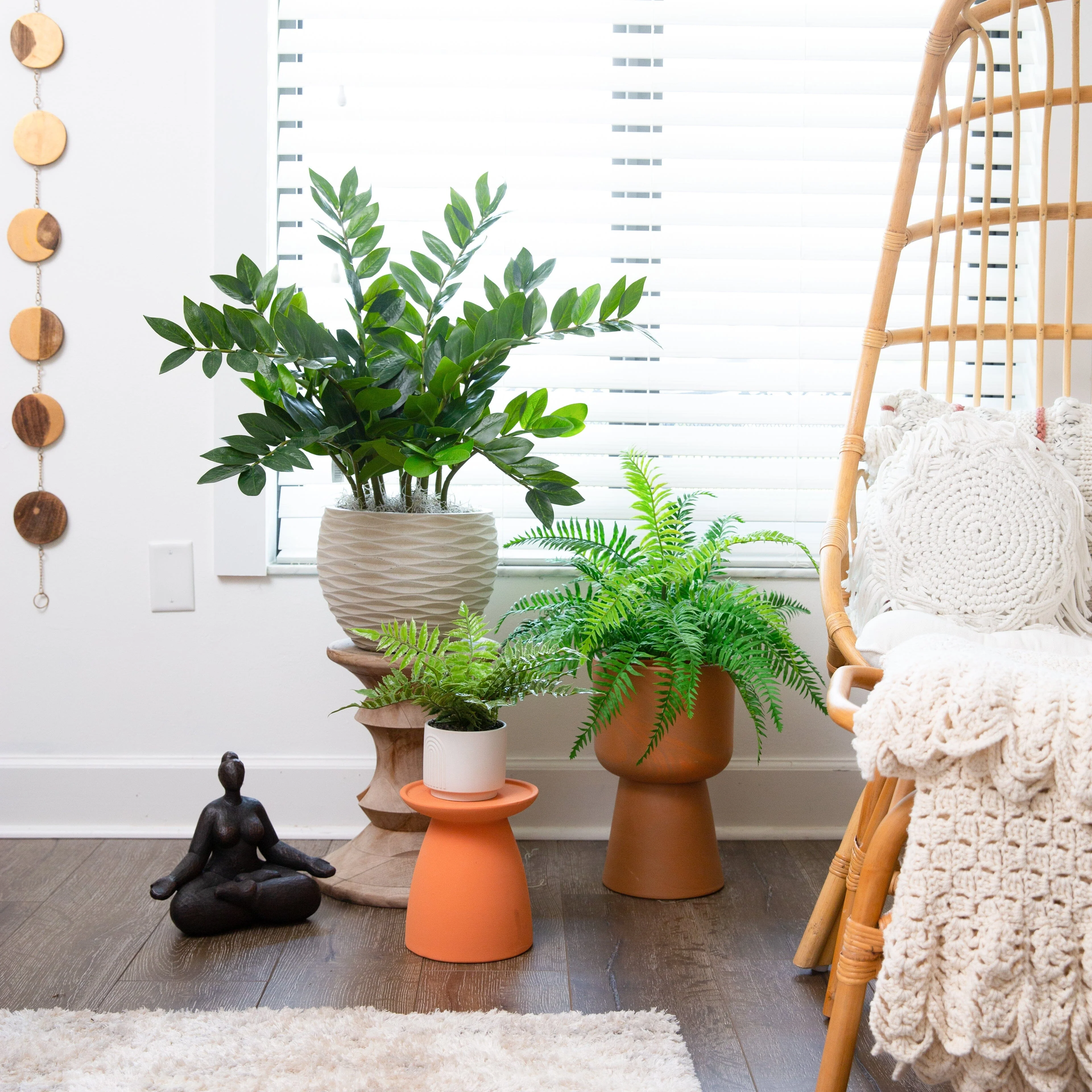 22” Artificial Fern Plant in Decorative Planter - Image 5