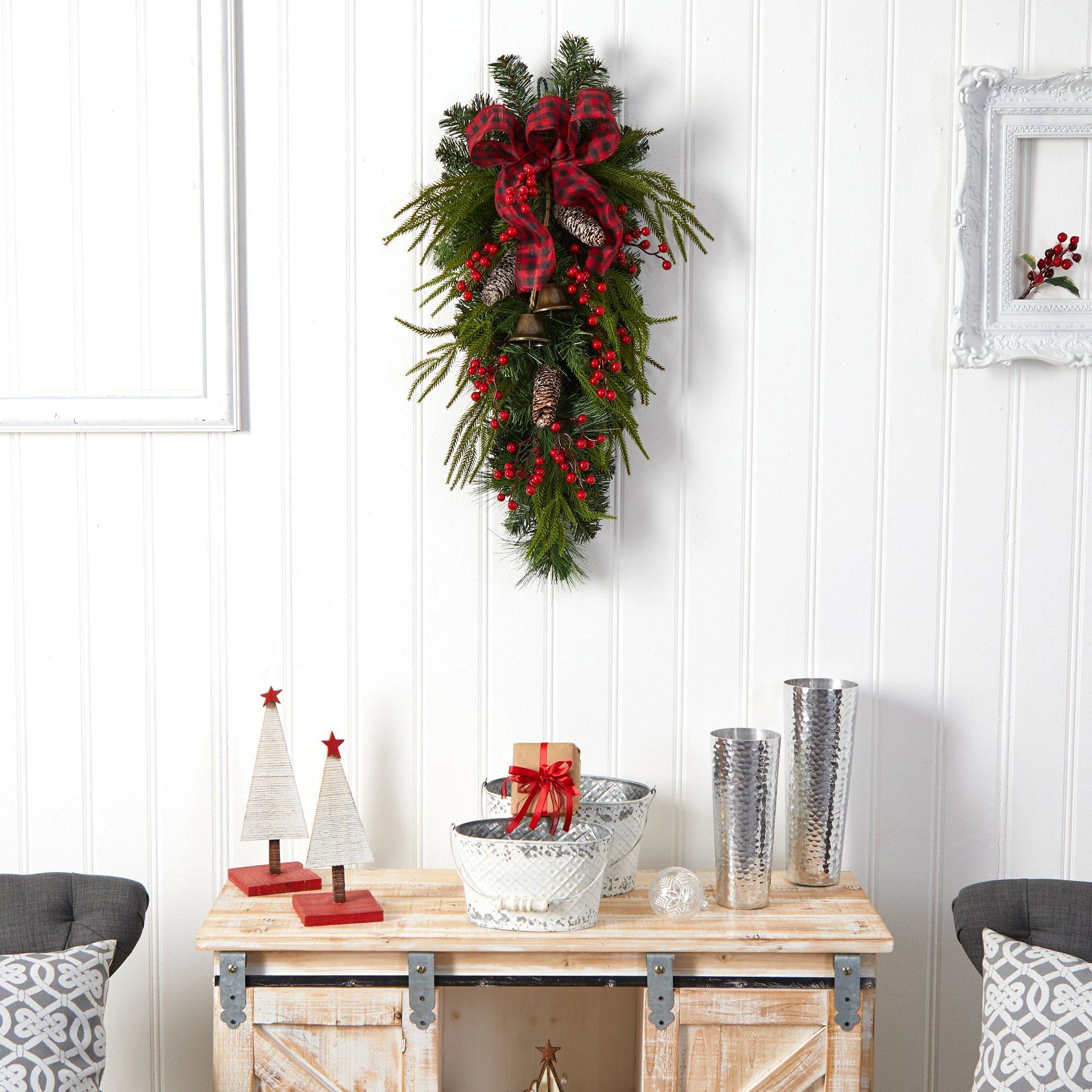 24” Holiday Christmas Pine Cones, Berry and Bells Teardrop - Image 5