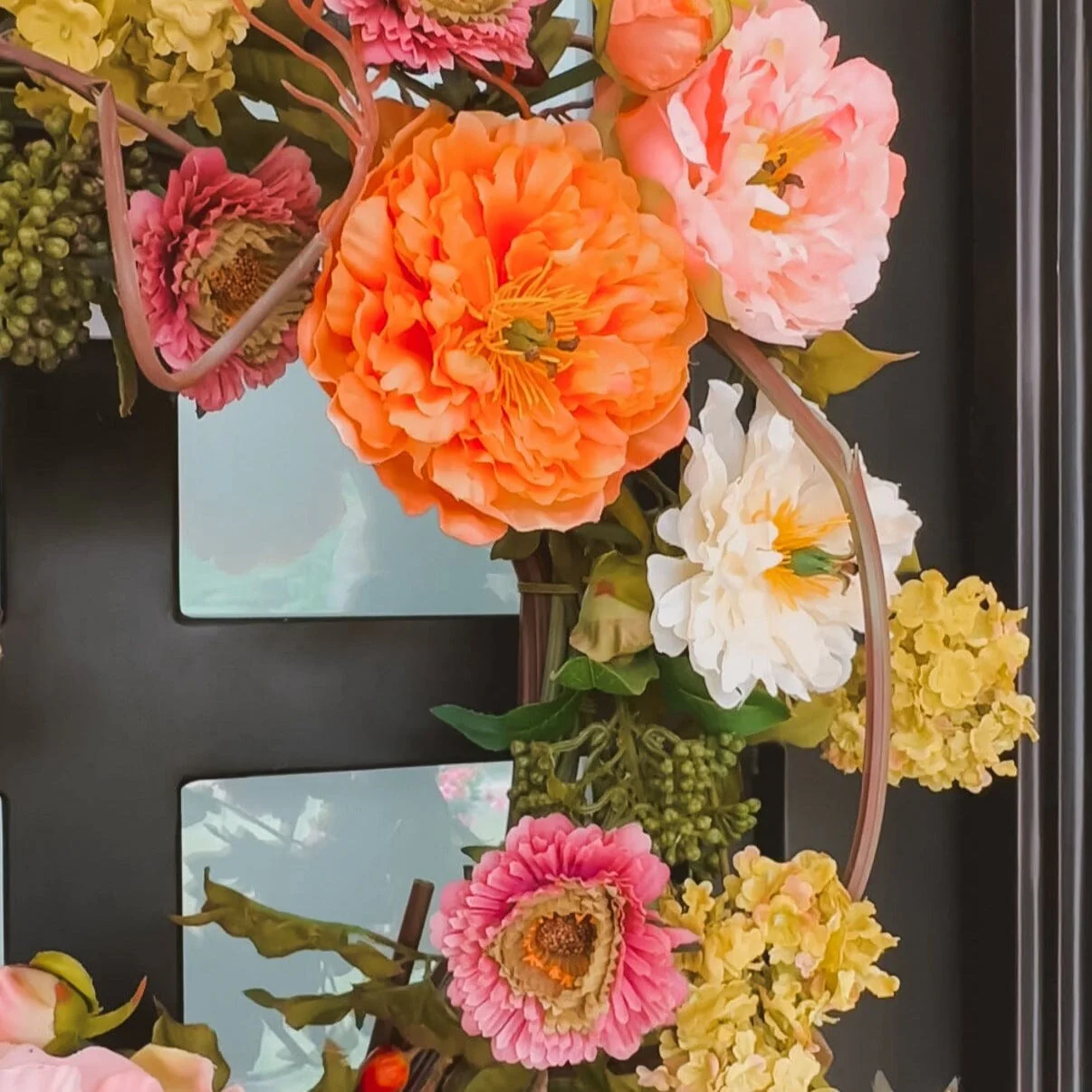 24" Mixed Peony Wreath - Image 4