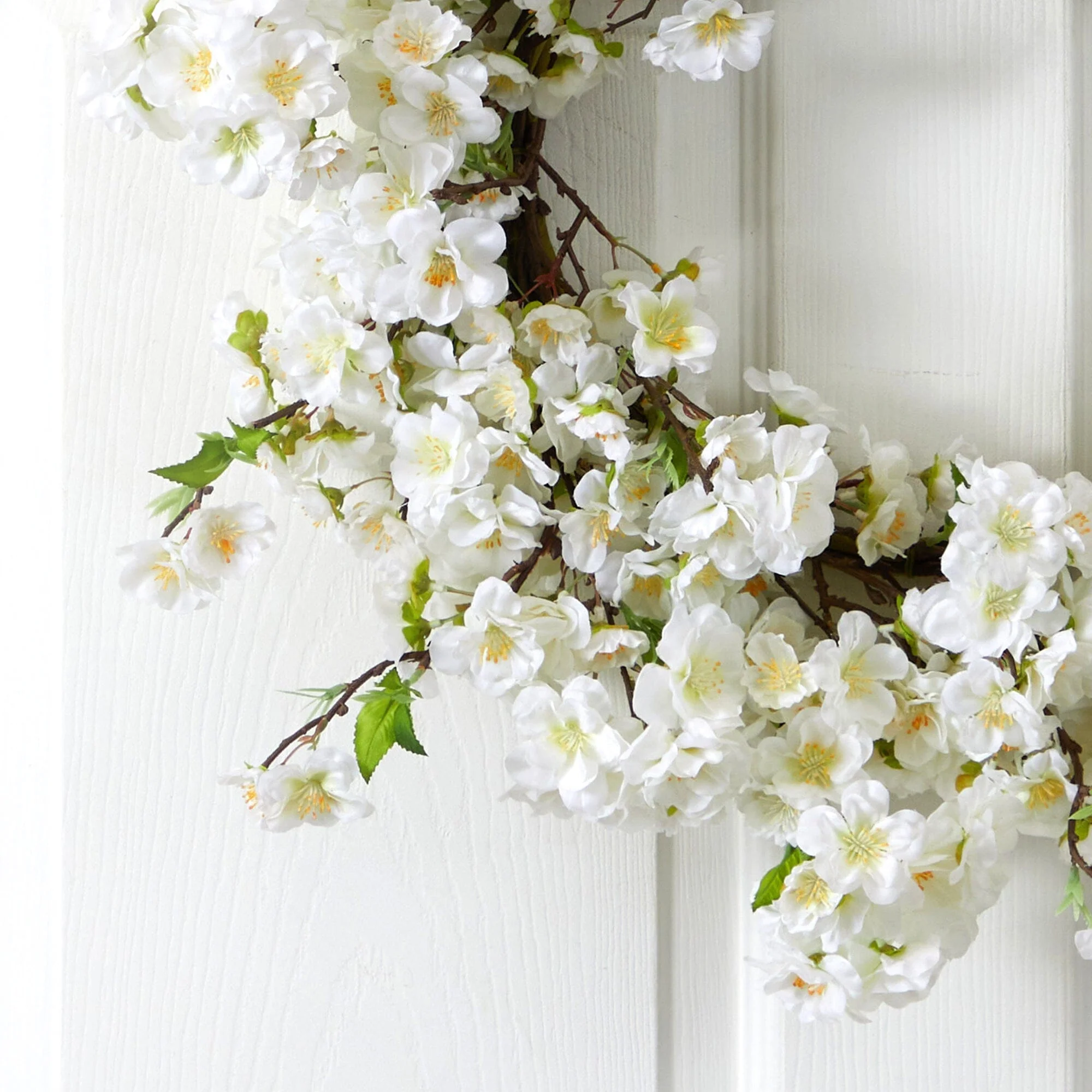 24” White Flower Blossom Wreath - Image 2