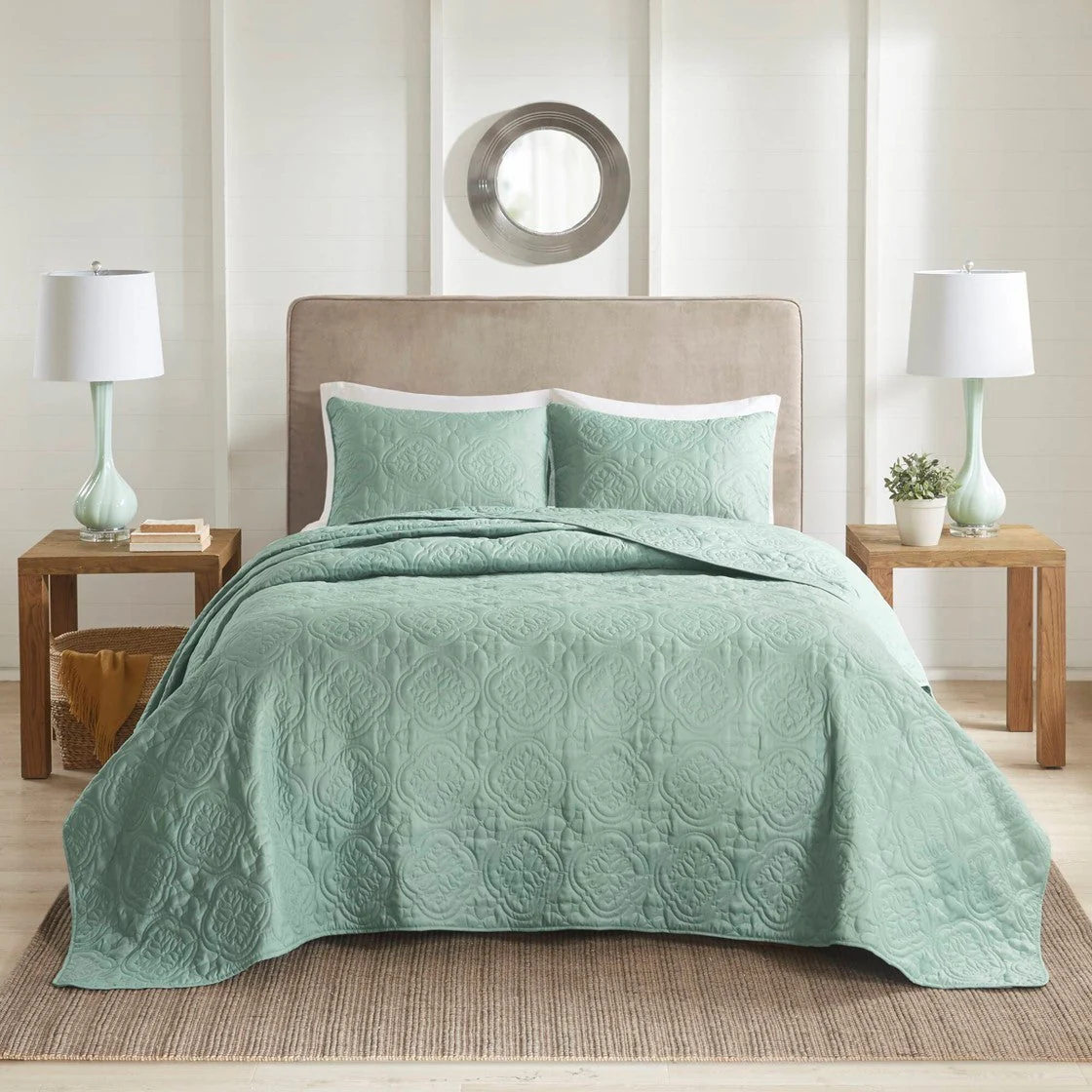 3 Piece Reversible Bedspread Set Seafoam Full/Queen - Image 3