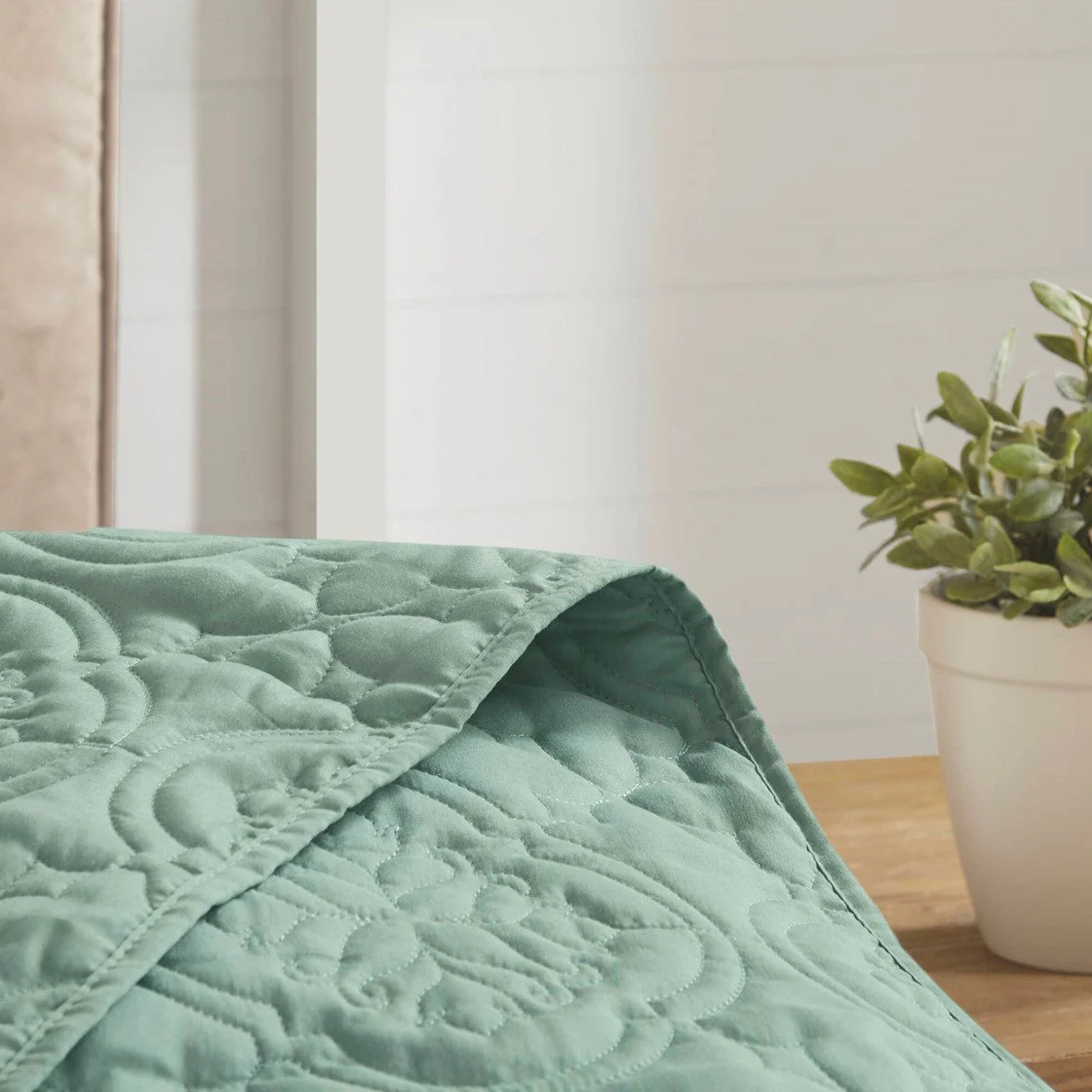 3 Piece Reversible Bedspread Set Seafoam Full/Queen - Image 7
