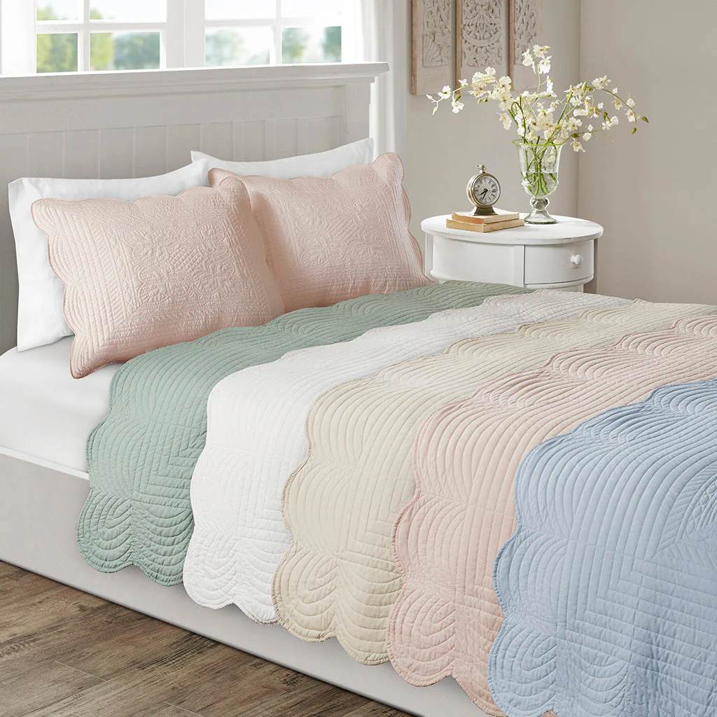 3 Piece Reversible Scalloped Edge Quilt Set White Full/Queen - Image 14