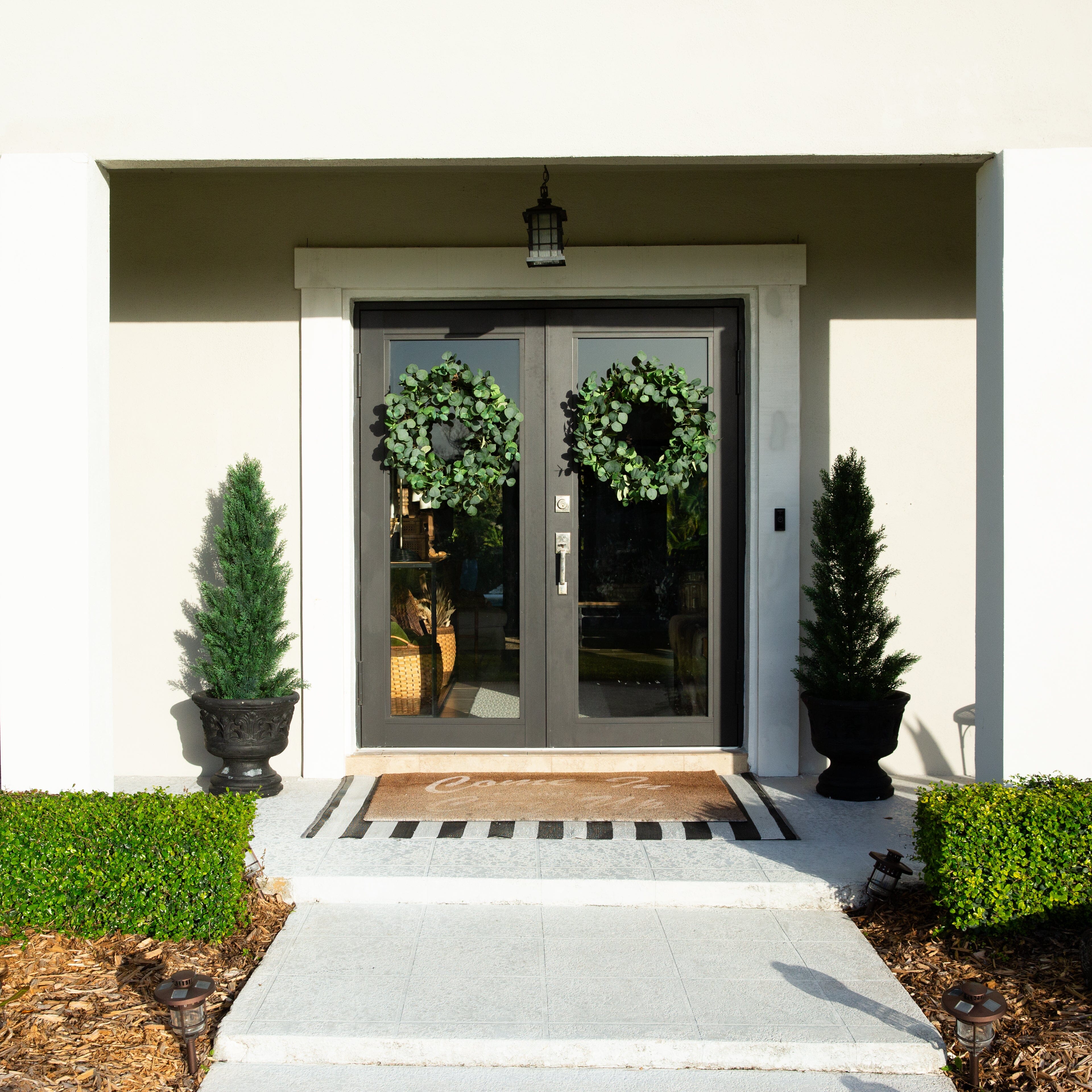 30” Artificial Eucalyptus Wreath - Image 4