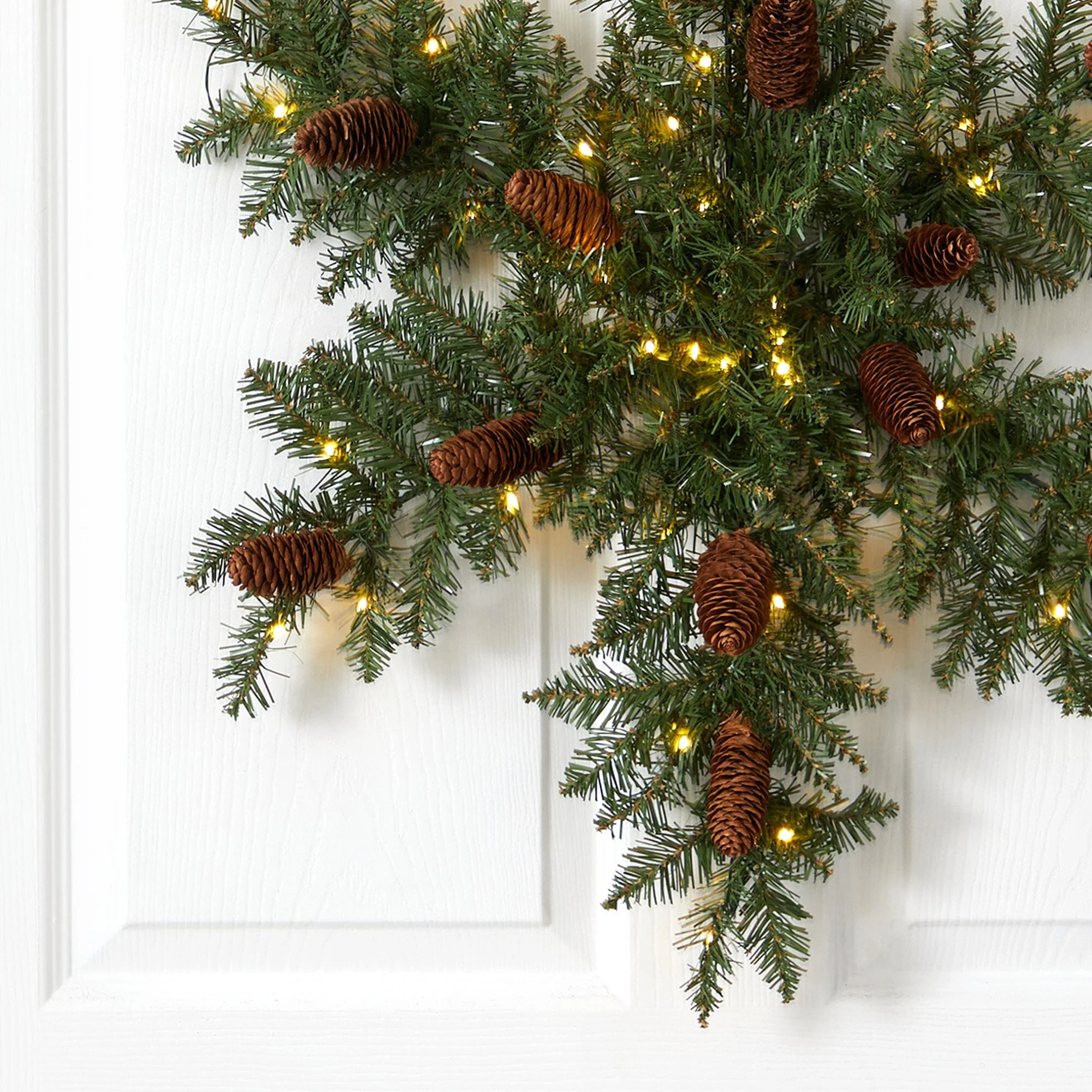30” Pre-Lit Snowflake Artificial Dunhill Fir Wreath with Pinecones and 40 LED Lights - Image 2