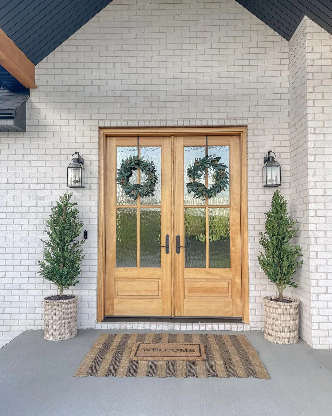 4.5’ Olive Cone Topiary Artificial Tree UV Resistant (Indoor/Outdoor) - Image 3