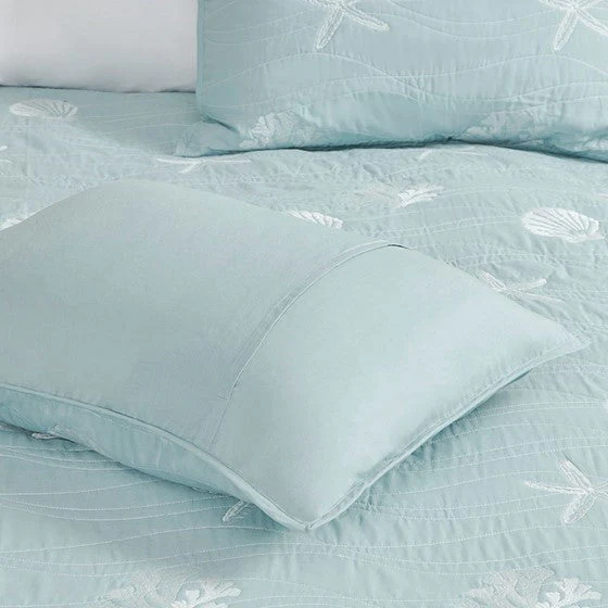 4 Piece Cotton Reversible Embroidered Quilt Set with Throw Pillow Aqua King/Cal King - Image 10