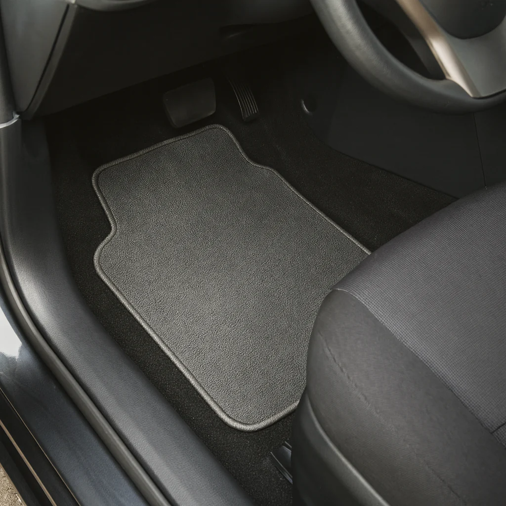 4 Piece Set of Car Floor Mats Front 26.75 x 14.25 inches, Rear 13.5 x 20 inches - Image 11