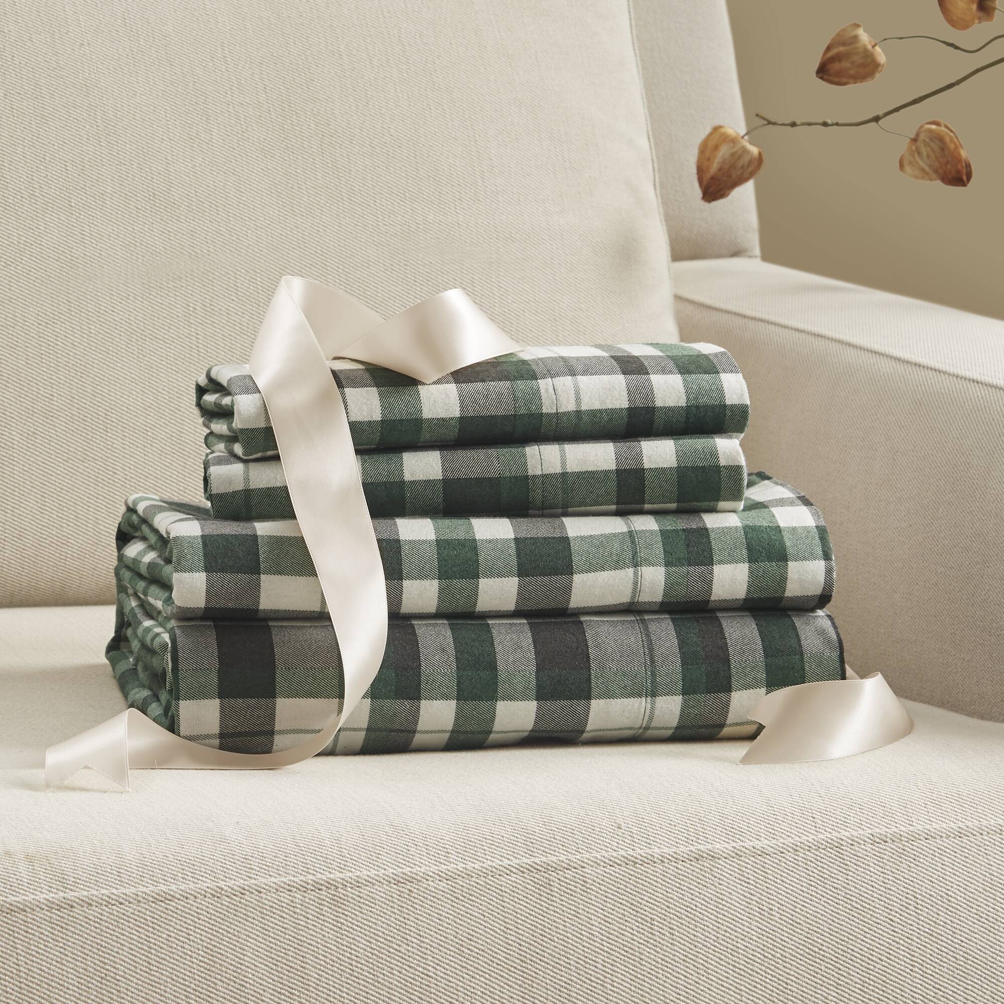4 Pieces Queen 100% Cotton Flannel Printed Sheet Set Finton - Image 12