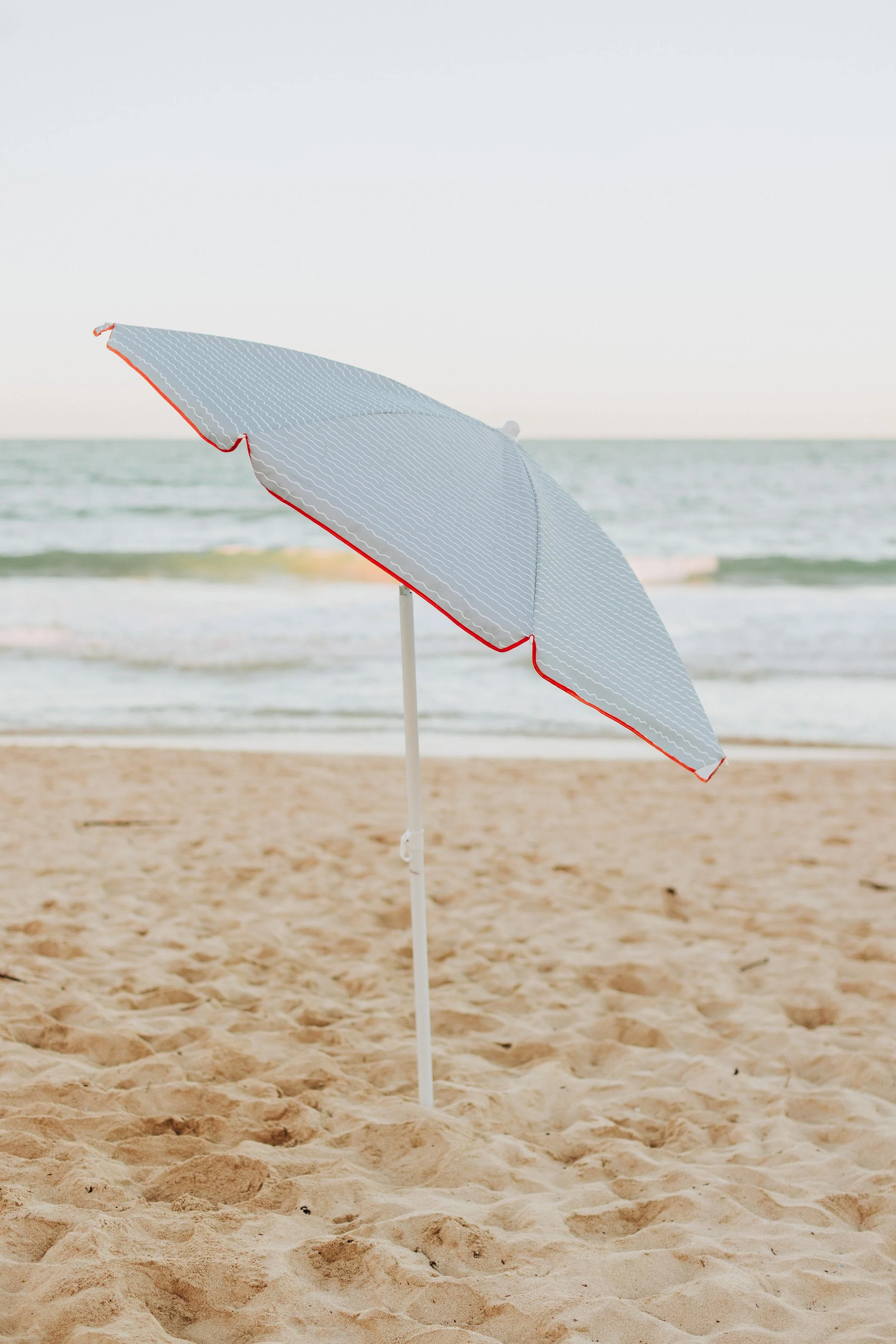 5.5 Ft. Portable Beach Umbrella - Image 113