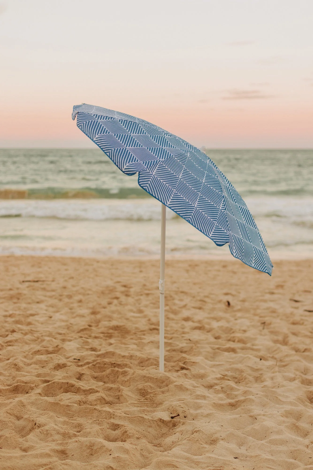 5.5 Ft. Portable Beach Umbrella - Image 183