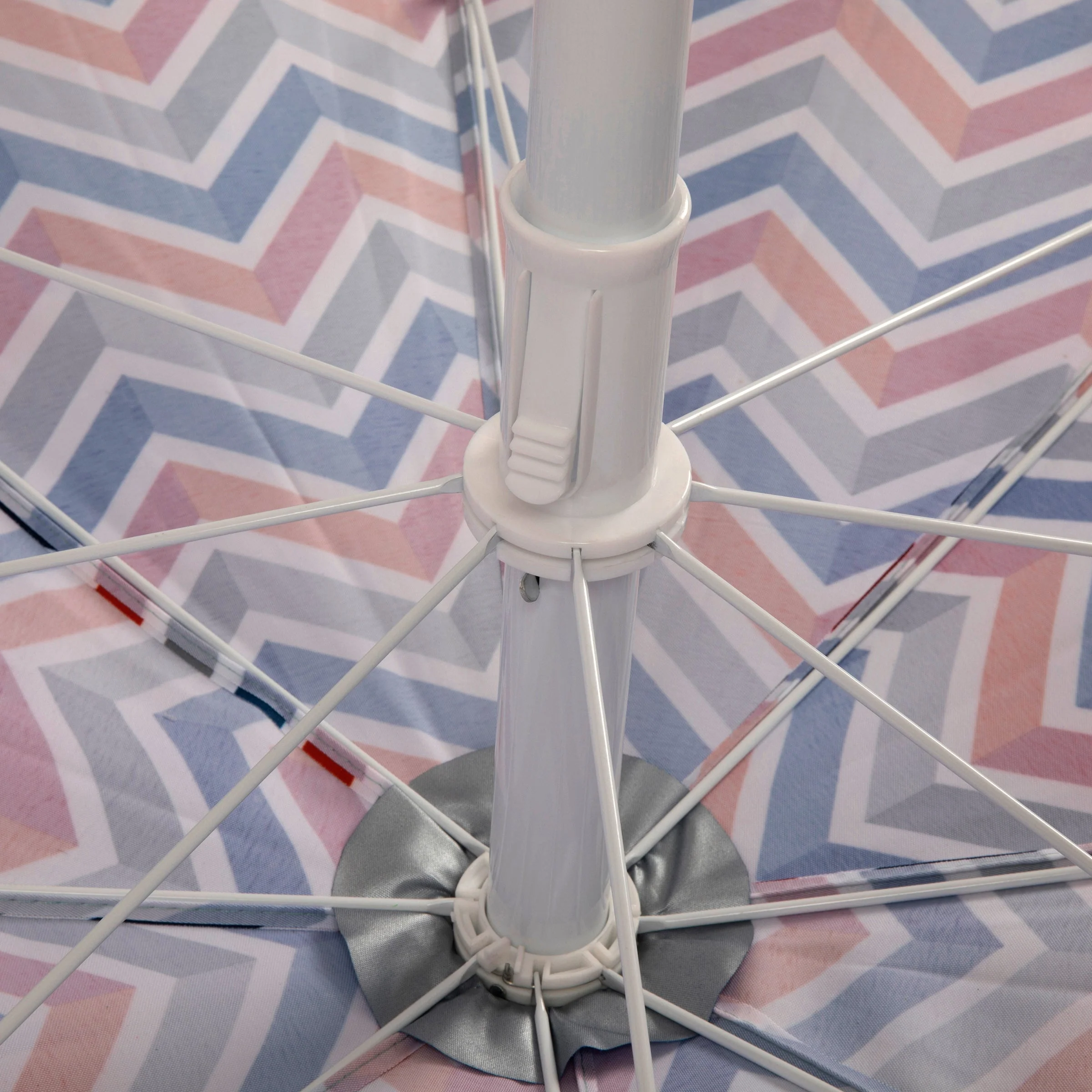 5.5 Ft. Portable Beach Umbrella - Image 200