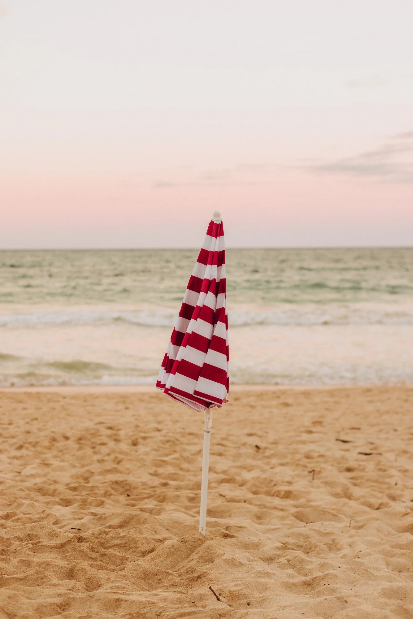 5.5 Ft. Portable Beach Umbrella - Image 232
