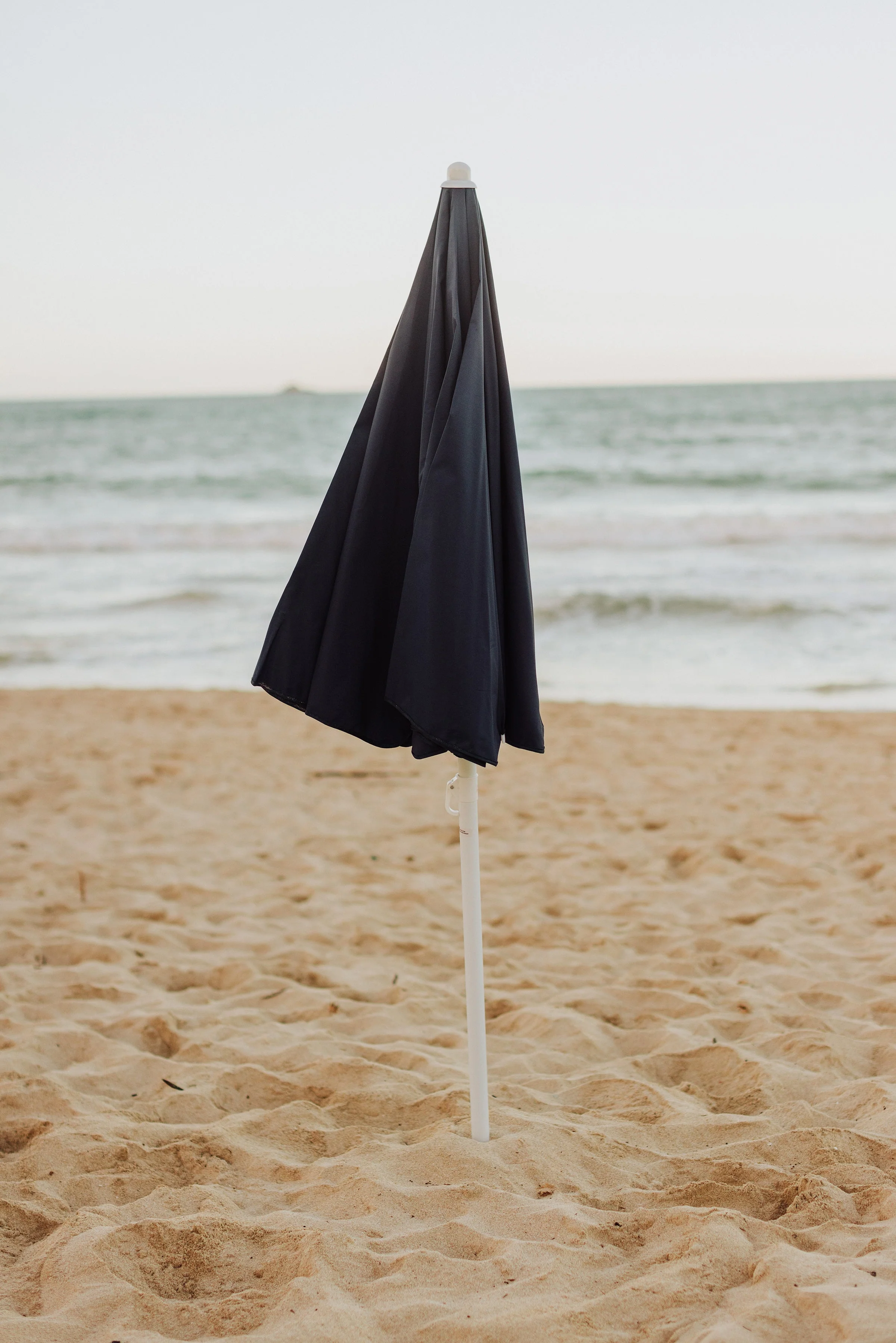 5.5 Ft. Portable Beach Umbrella - Image 25