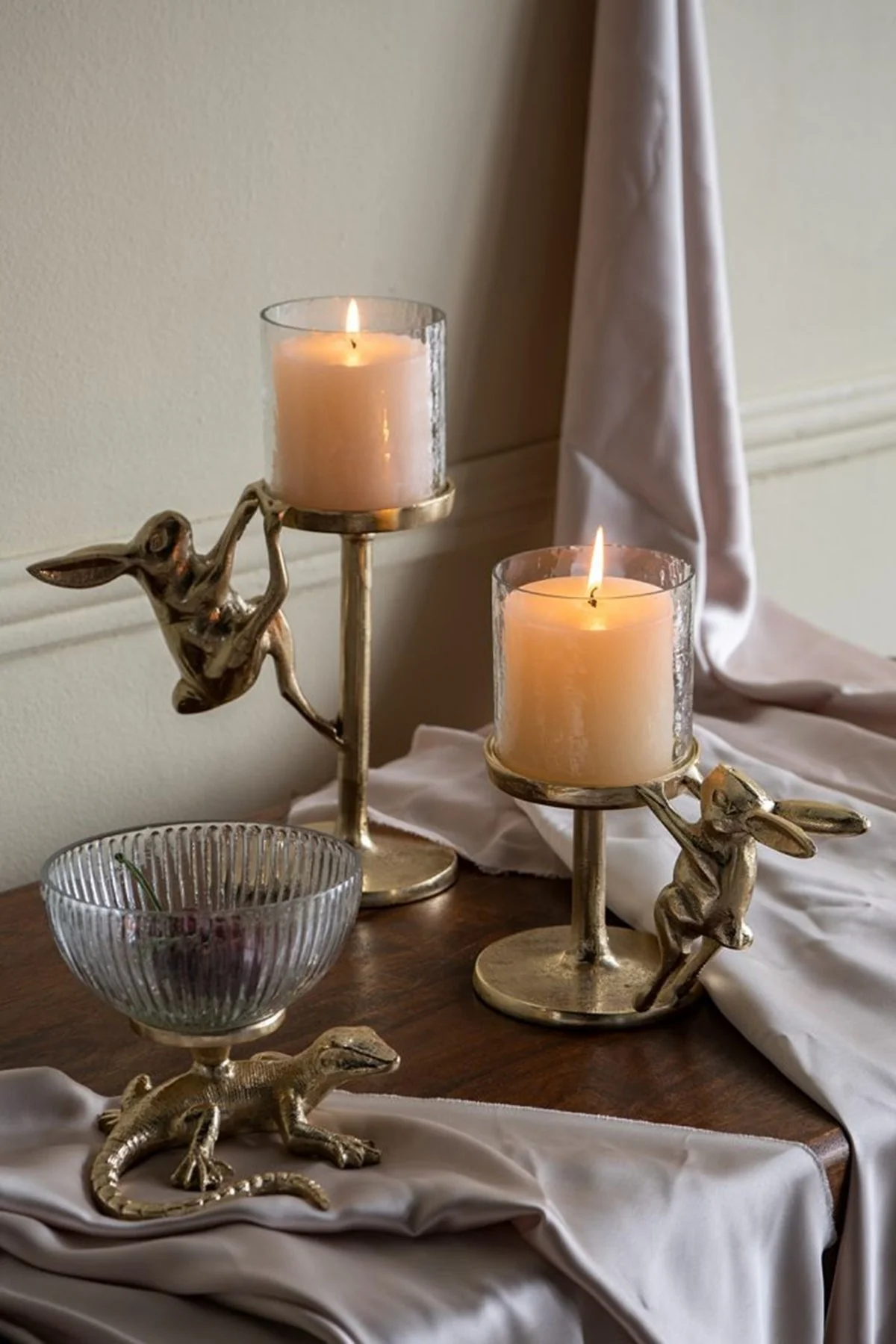 7.9x4x11' Gold Rabbit Pillar Candle Holder with Clear Glass Hurricane Shade - Image 9