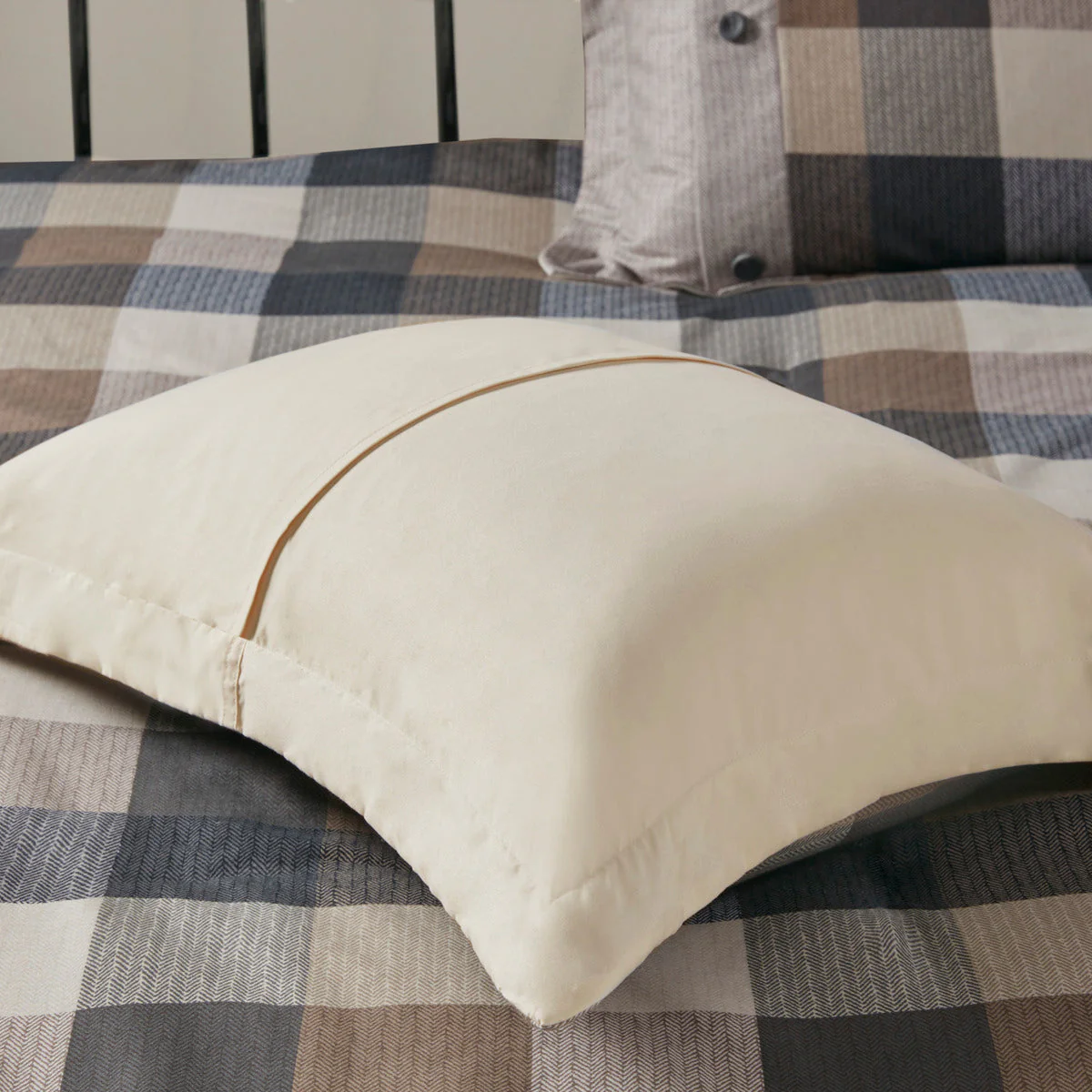 7 Piece Herringbone Comforter Set Neutral California King - Image 2