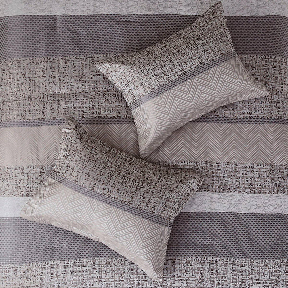7 Piece Jacquard Comforter Set Grey/Taupe Queen - Image 6