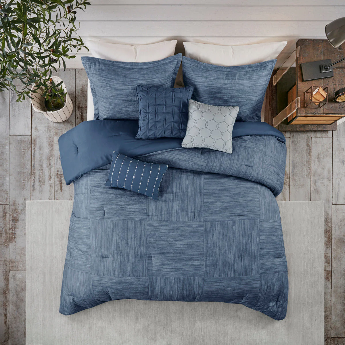 7 Piece Printed Seersucker Comforter Set Navy Queen - Image 2
