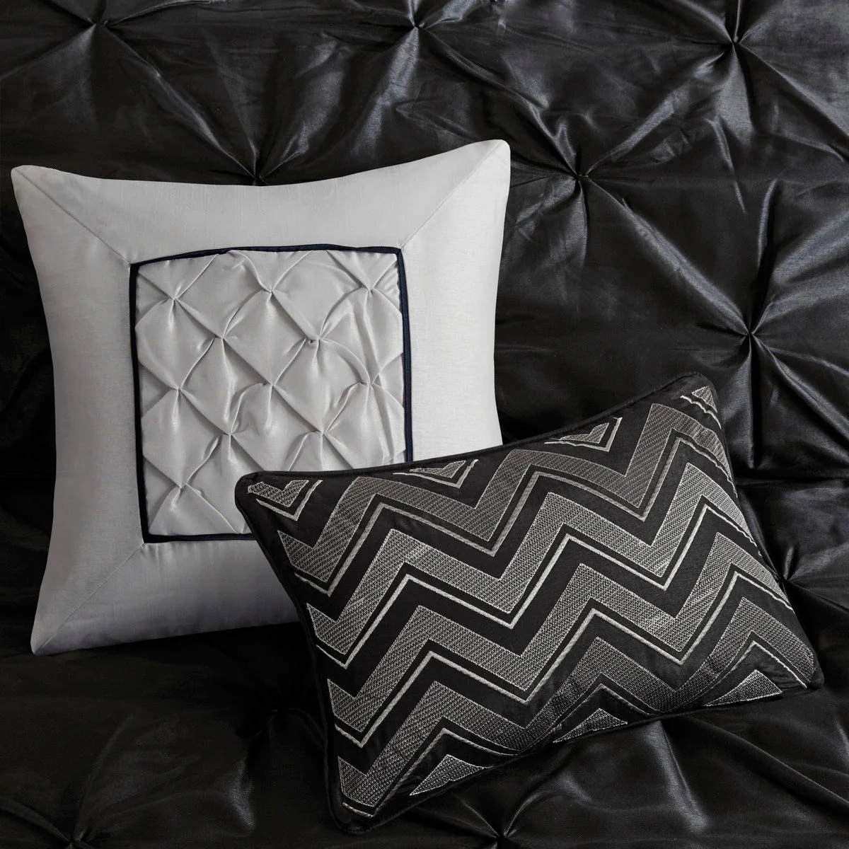 7 Piece Tufted Comforter Set Black California King - Image 11