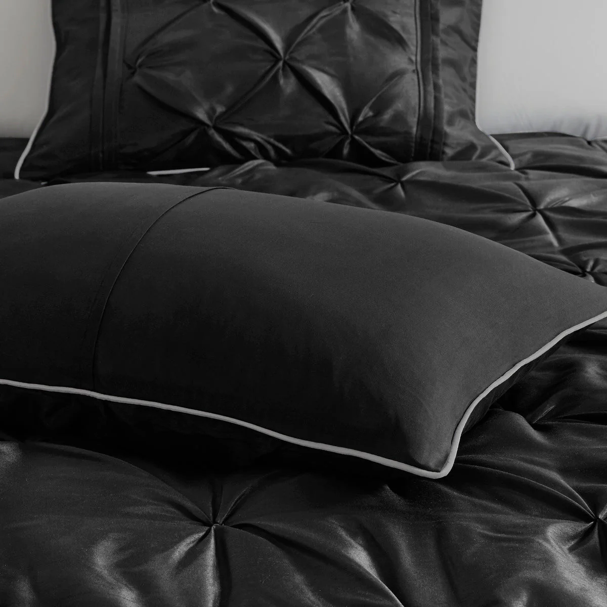 7 Piece Tufted Comforter Set Black King - Image 11
