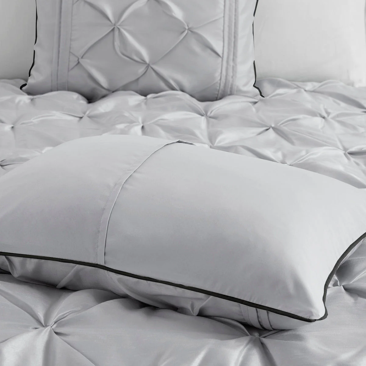 7 Piece Tufted Comforter Set Grey Full - Image 12