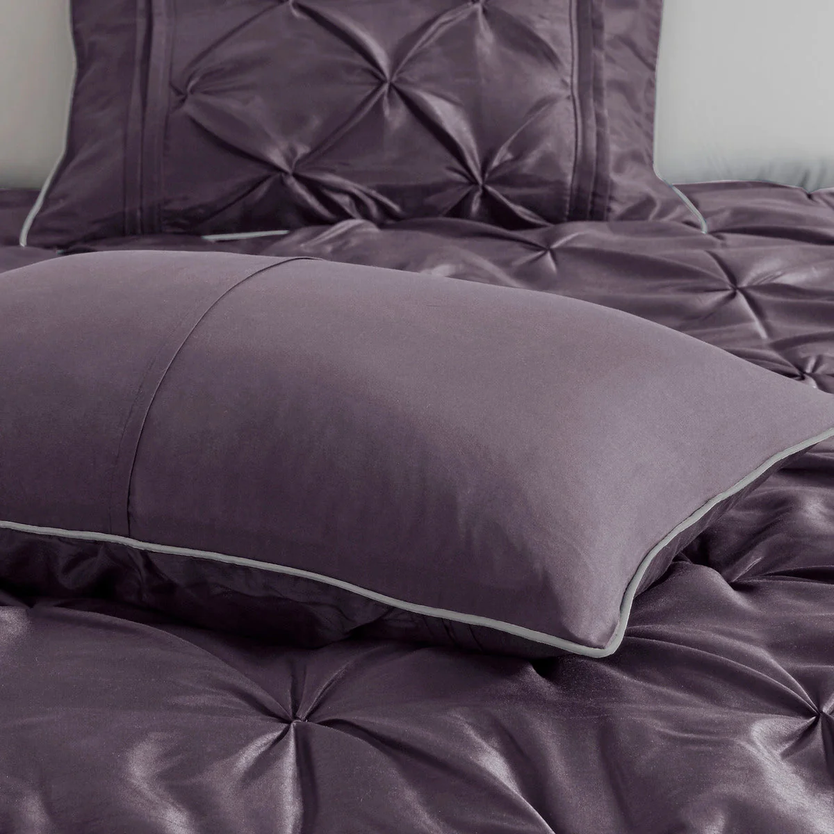 7 Piece Tufted Comforter Set Plum California King - Image 6