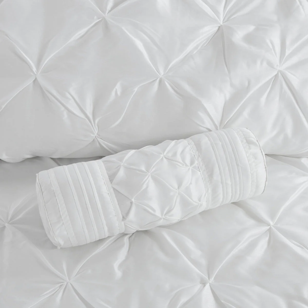 7 Piece Tufted Comforter Set White - Image 14