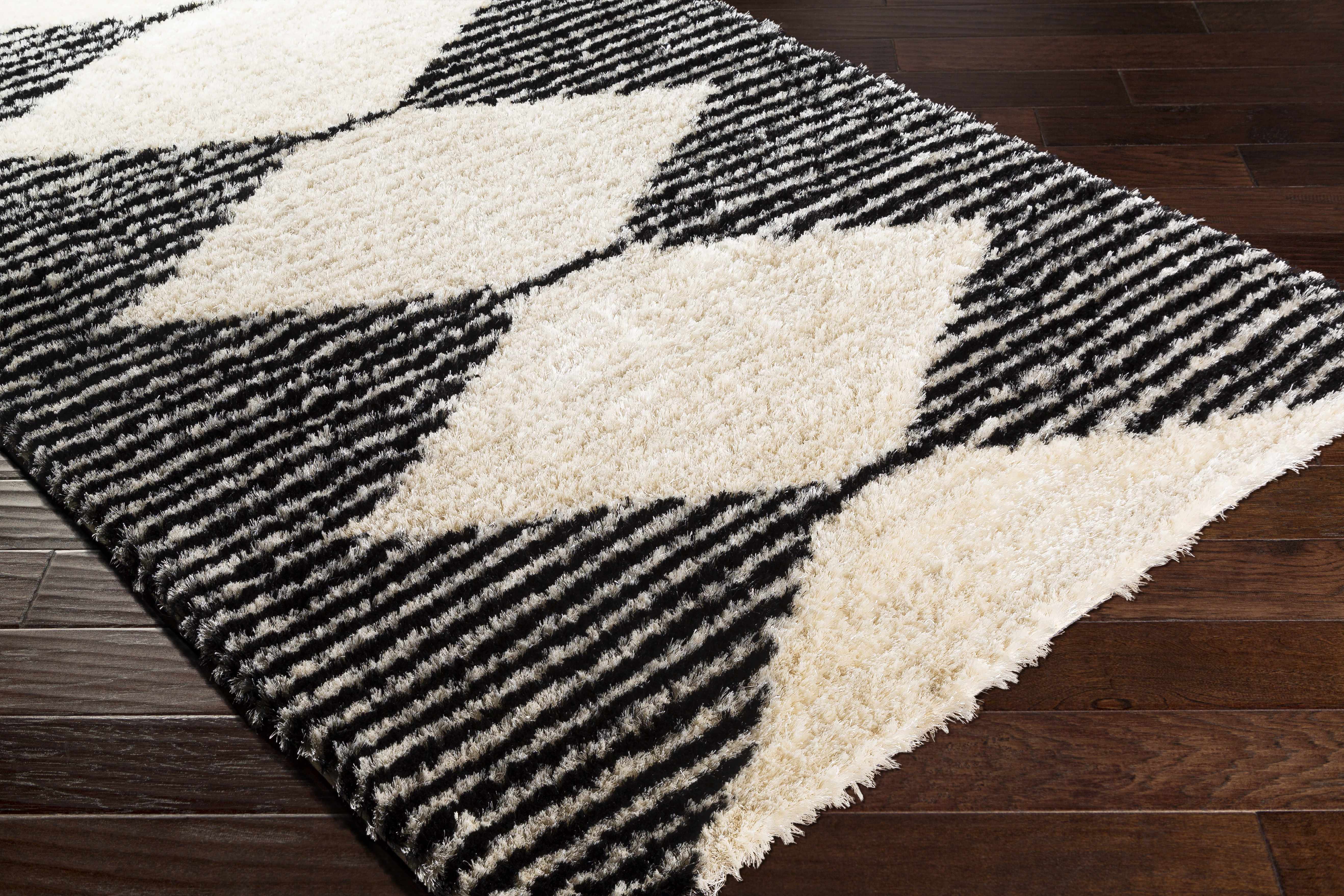 Aberchirder Ivory&Black Diamond Plush Rug - Clearance - Image 6