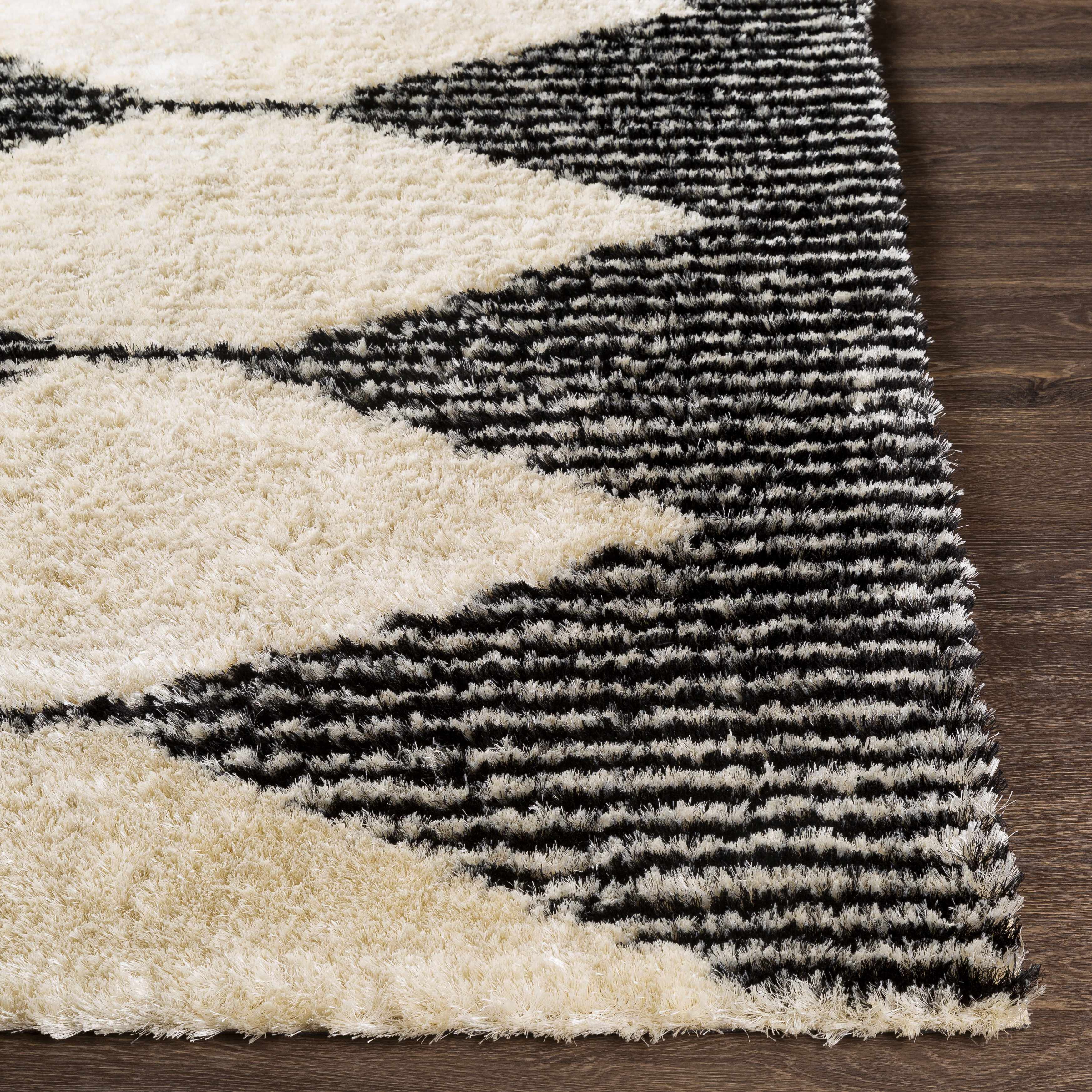 Aberchirder Ivory&Black Diamond Plush Rug - Clearance - Image 7