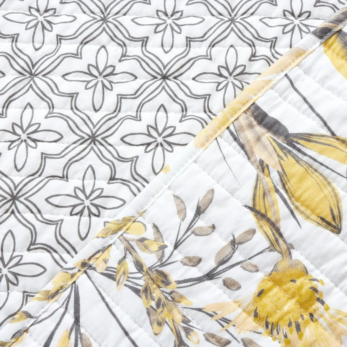 Adalia 3 Piece Quilt Set - Image 10