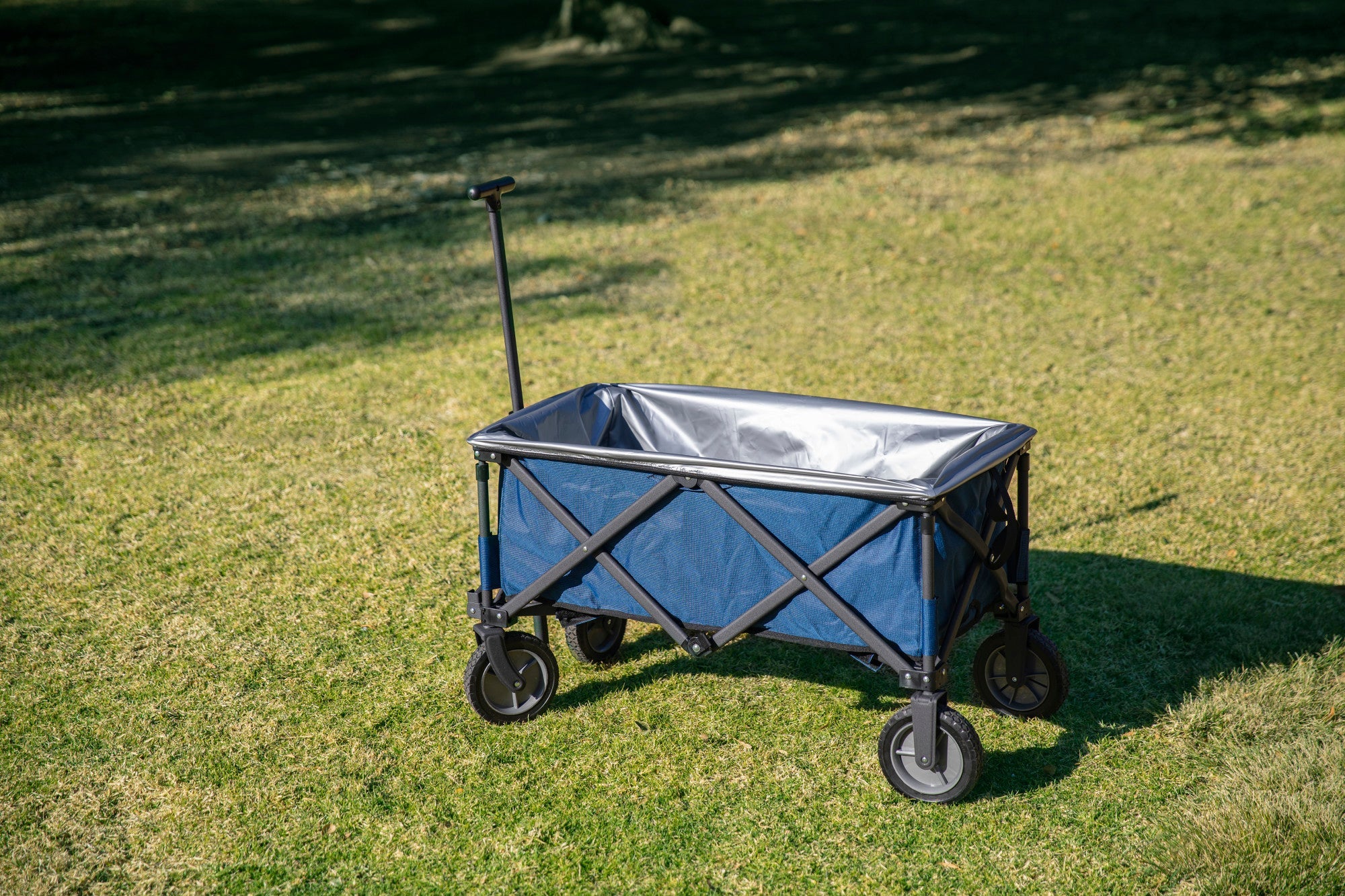 Adventure Wagon Elite Portable Utility Wagon with Table & Liner - Image 7