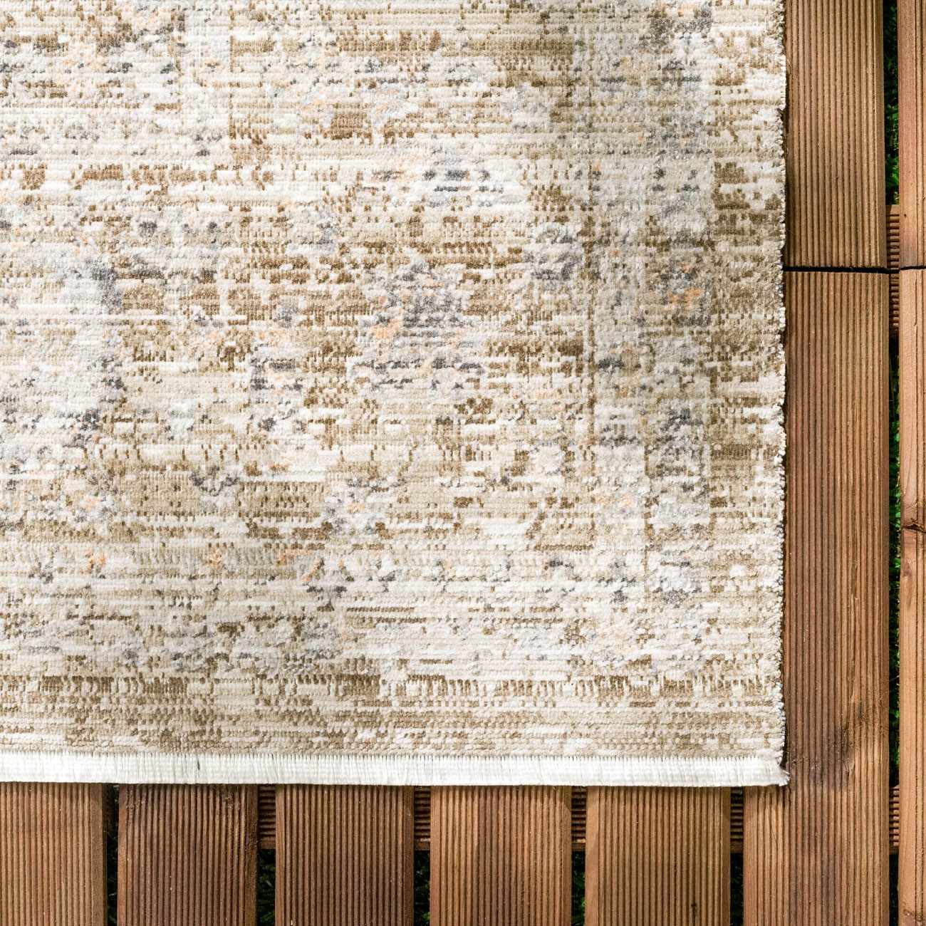 Aistys Washable Area Rug - Image 24