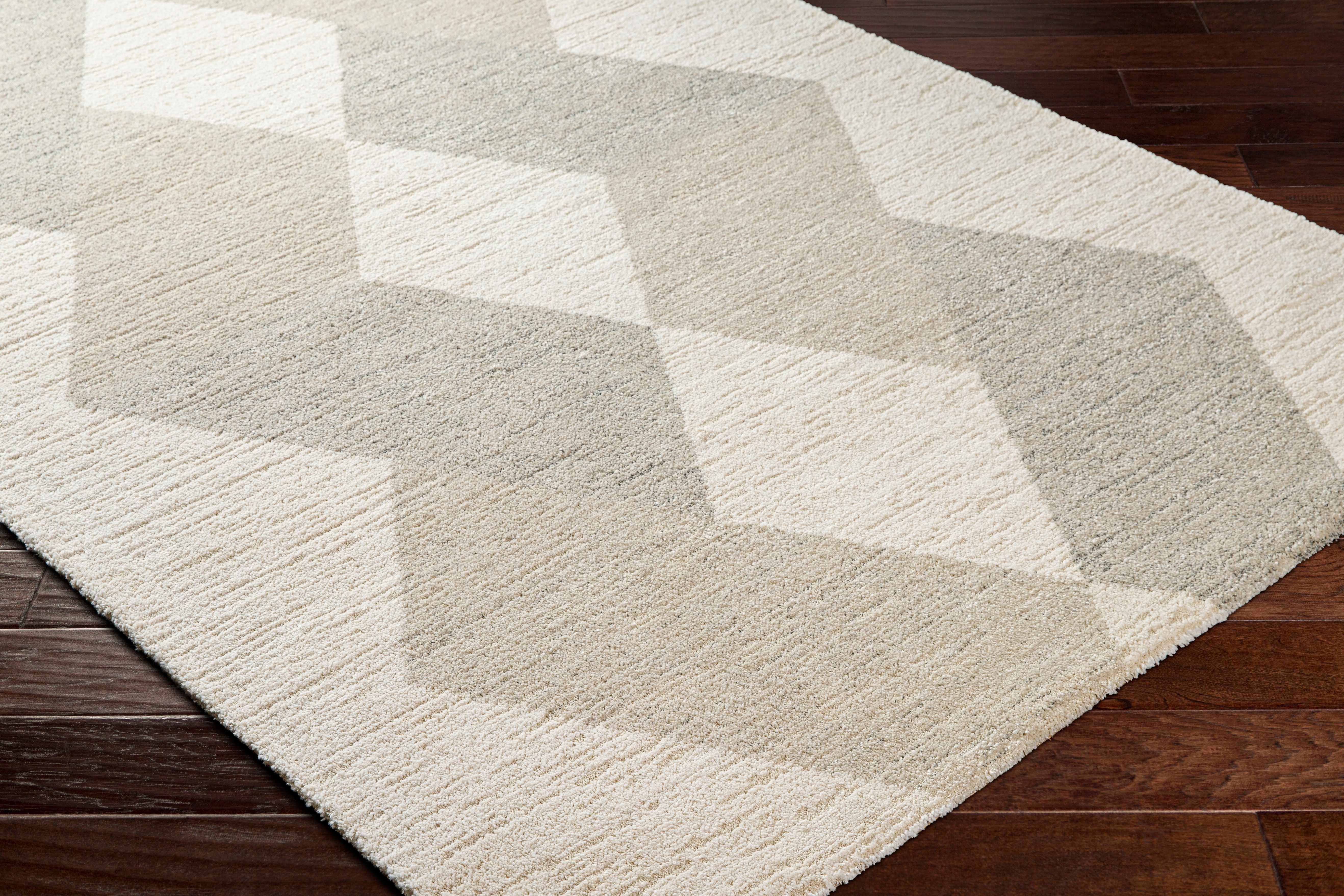 Alake Luxe Rug - Image 3