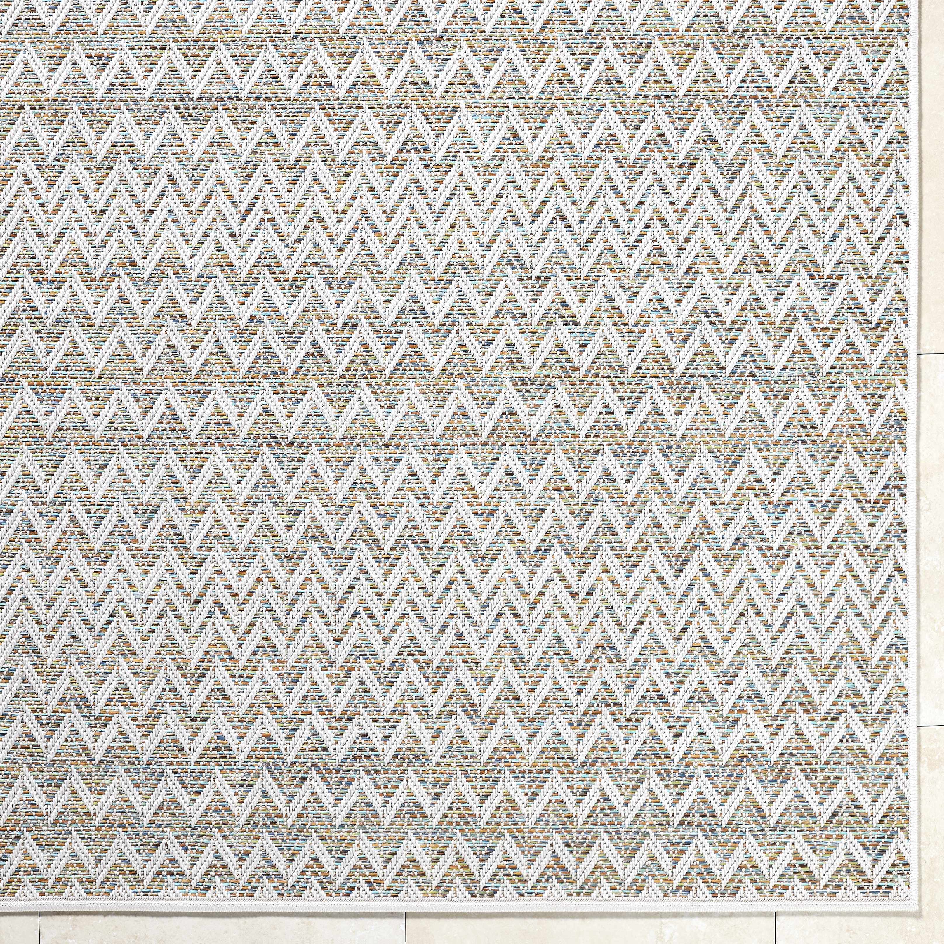 Alazne Ivory Area Rug - Image 3