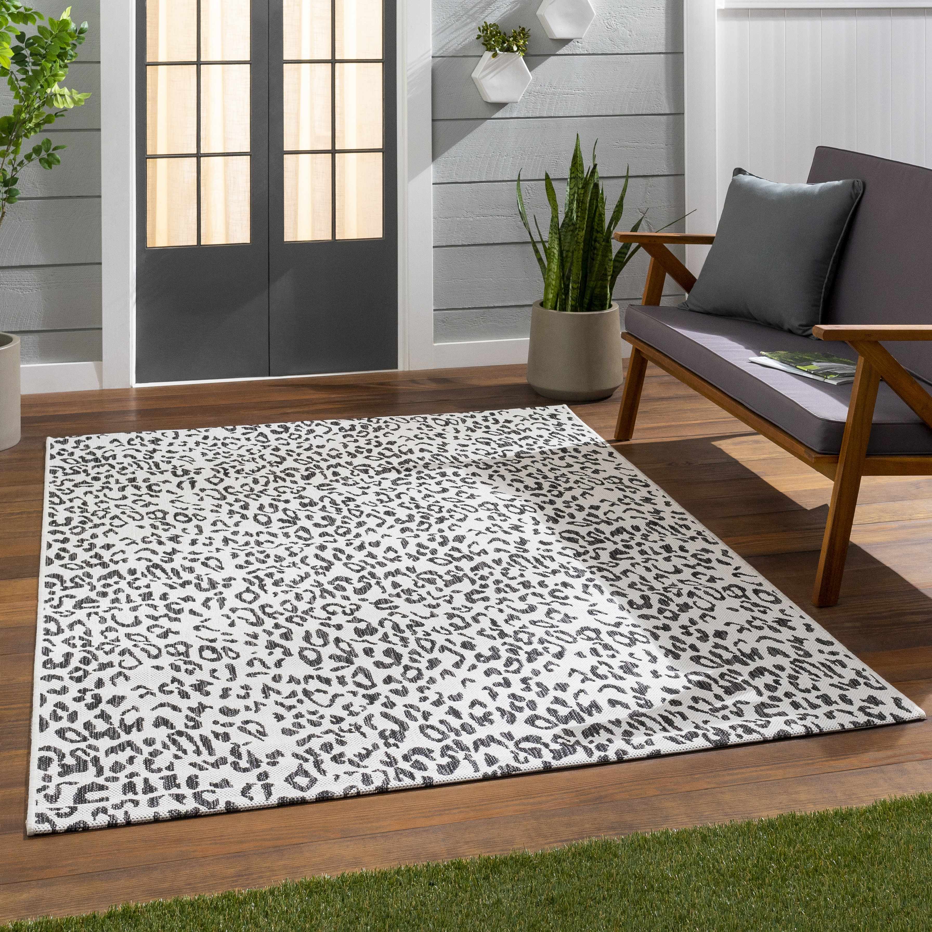 Alderbury White Leopard Print Rug - Image 12