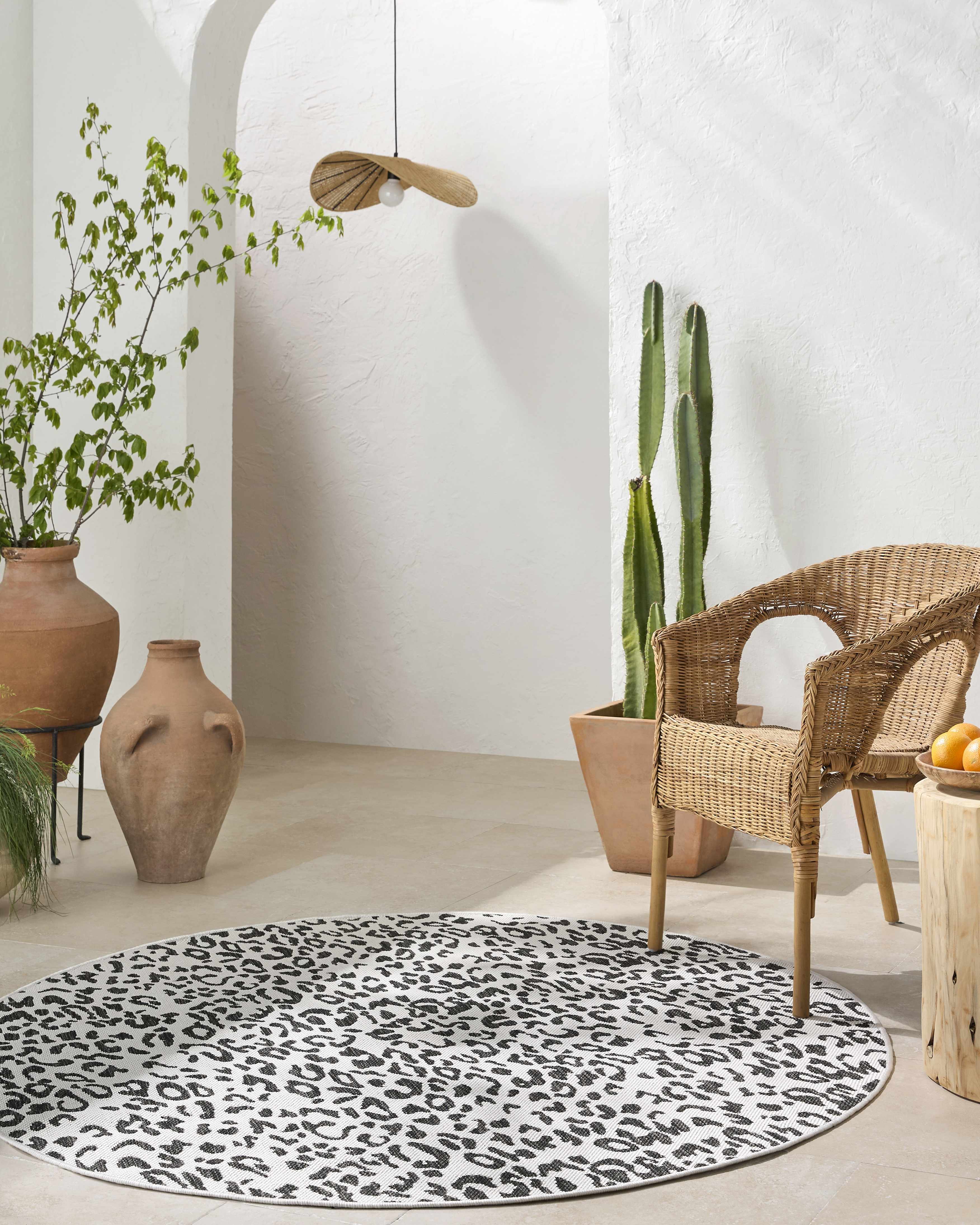 Alderbury White Leopard Print Rug - Image 16