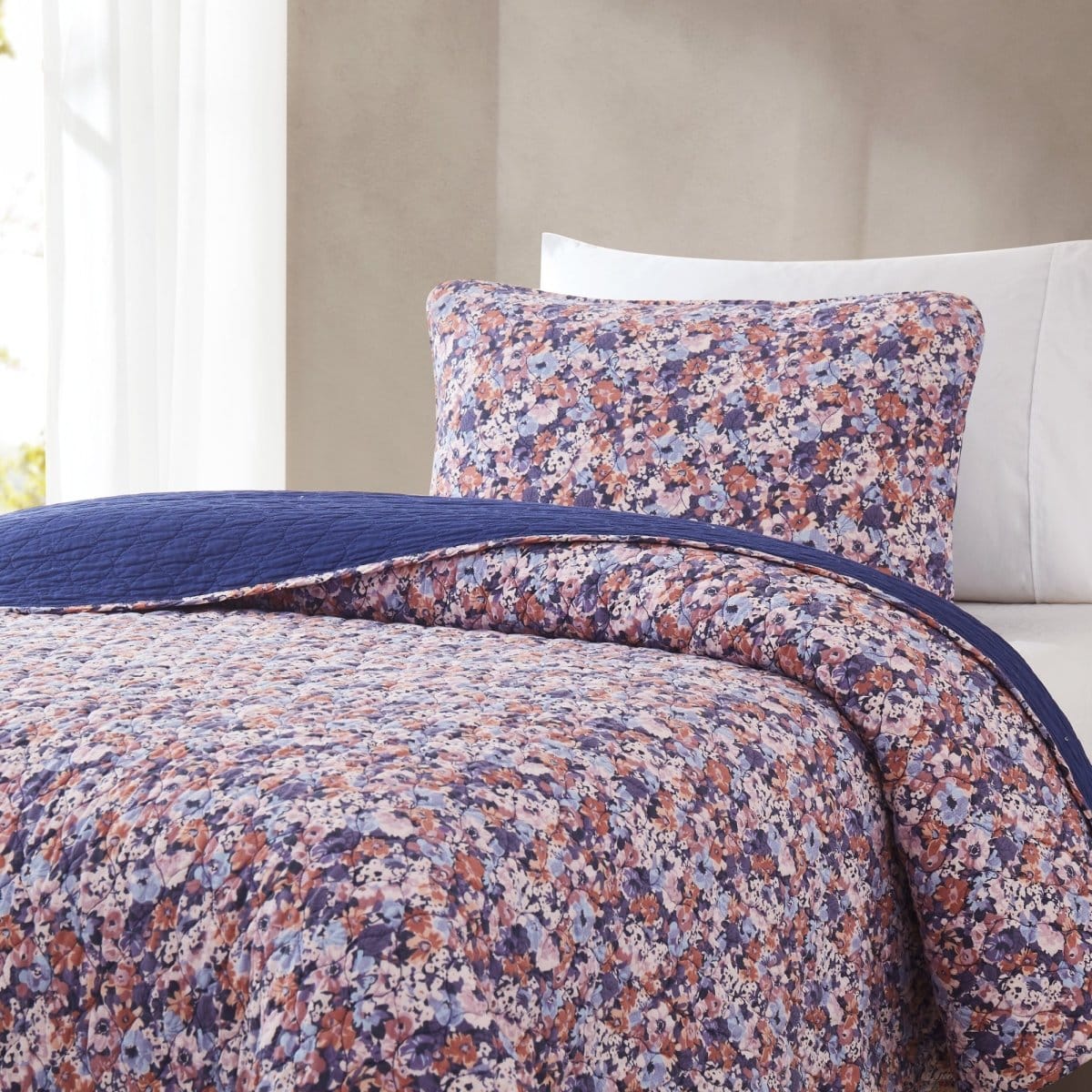 Alicia Camo Floral Cotton Quilt Set - Image 3